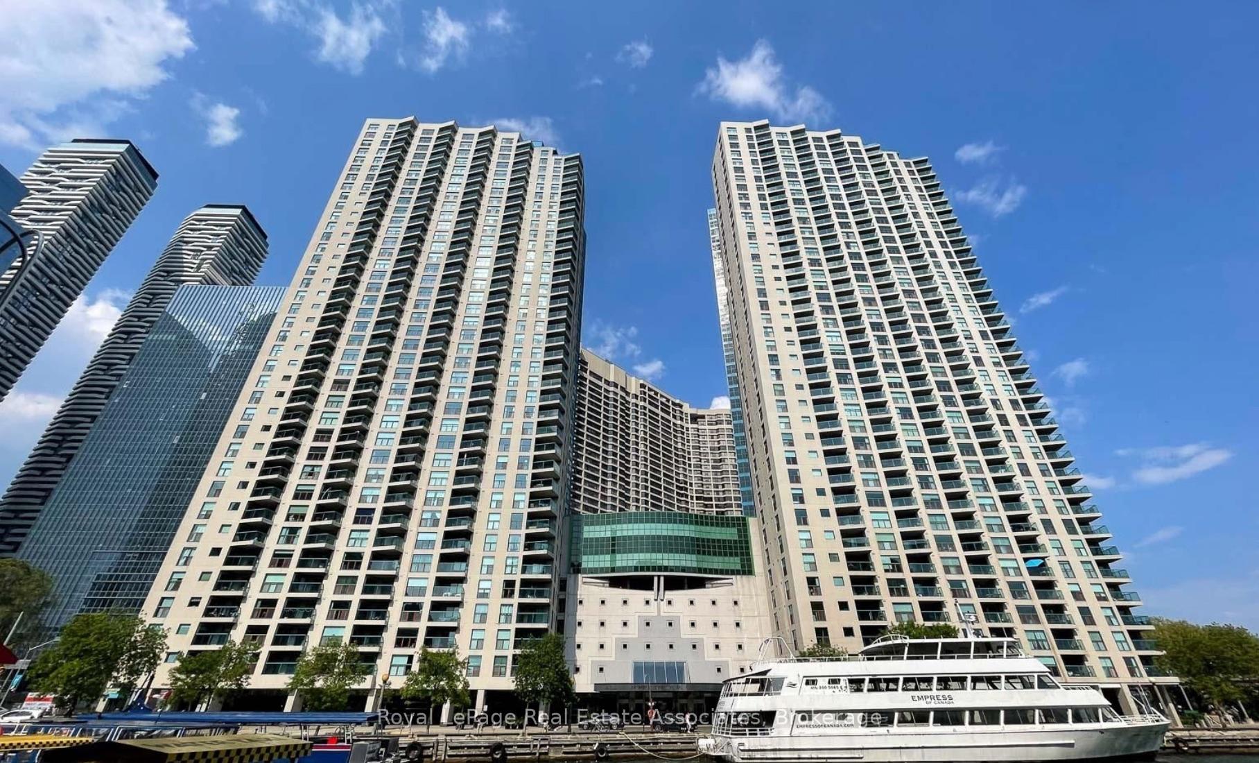 Photo 3 of Unit 3111, 77 Harbour Square, Toronto, Waterfront Communities — HOMEH