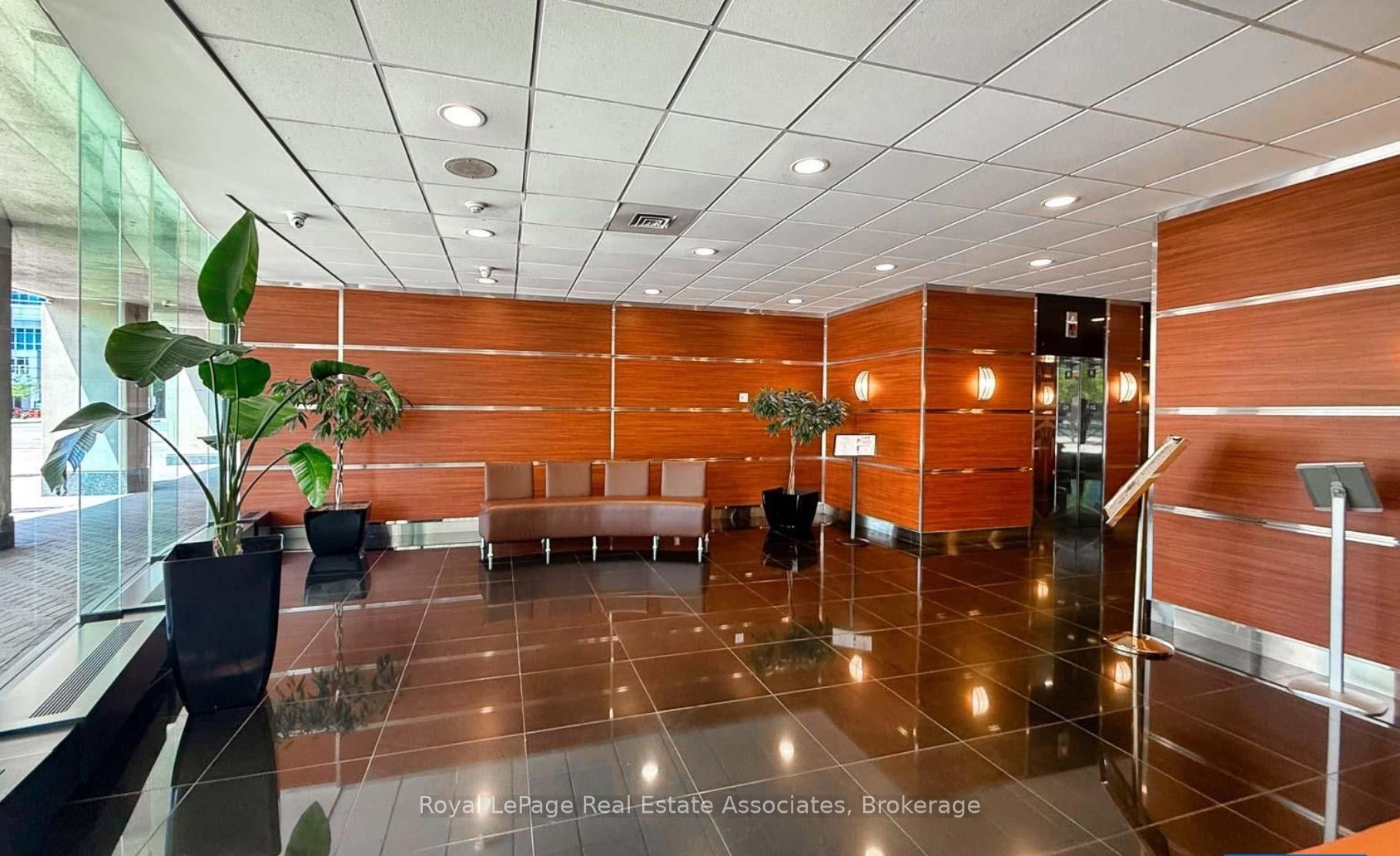 Photo 6 of Unit 3111, 77 Harbour Square, Toronto, Waterfront Communities — HOMEH