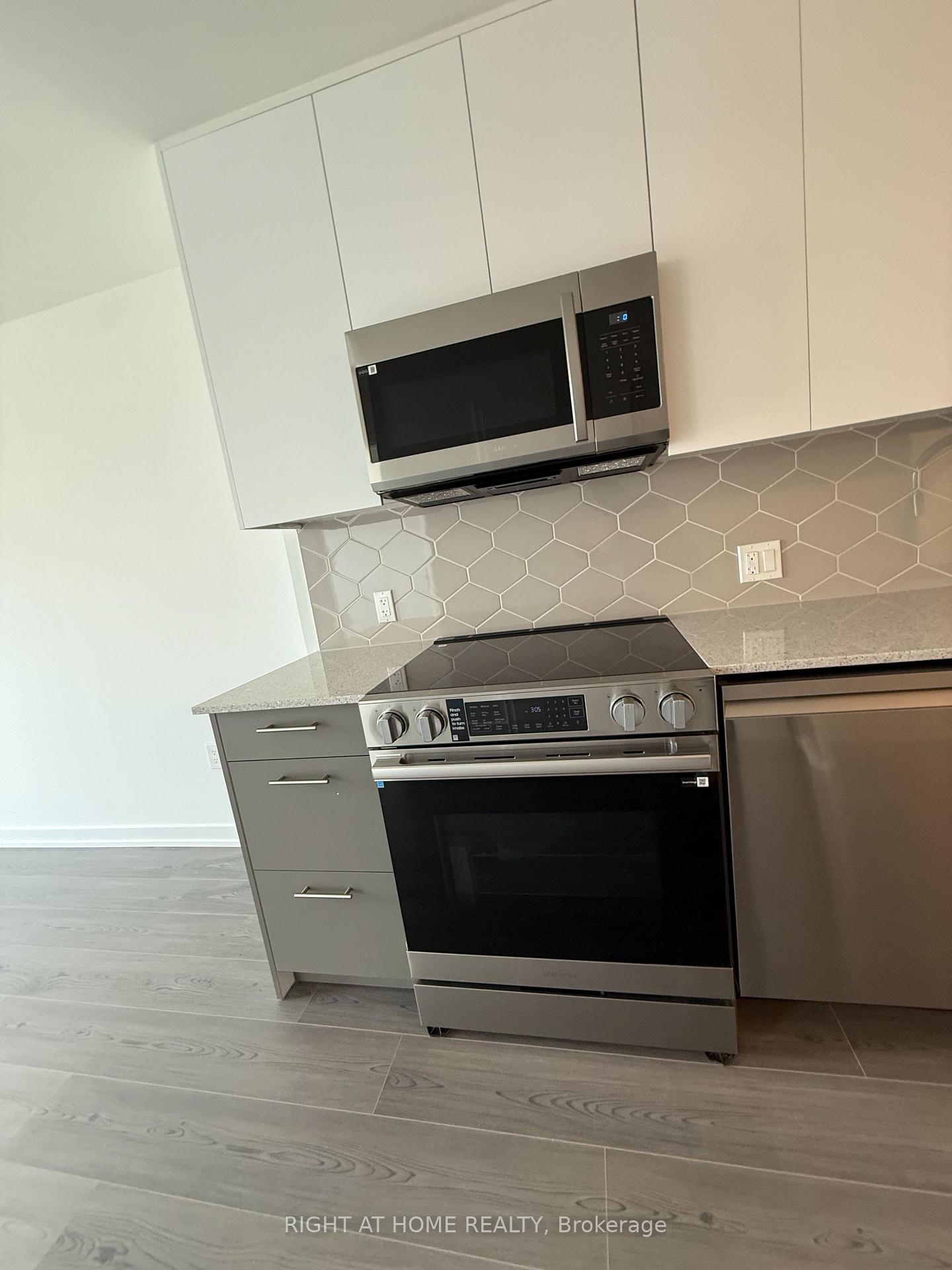 Photo 29 of Unit 405, 30 Francis Street S, Kitchener, City Commercial Core — HOMEH