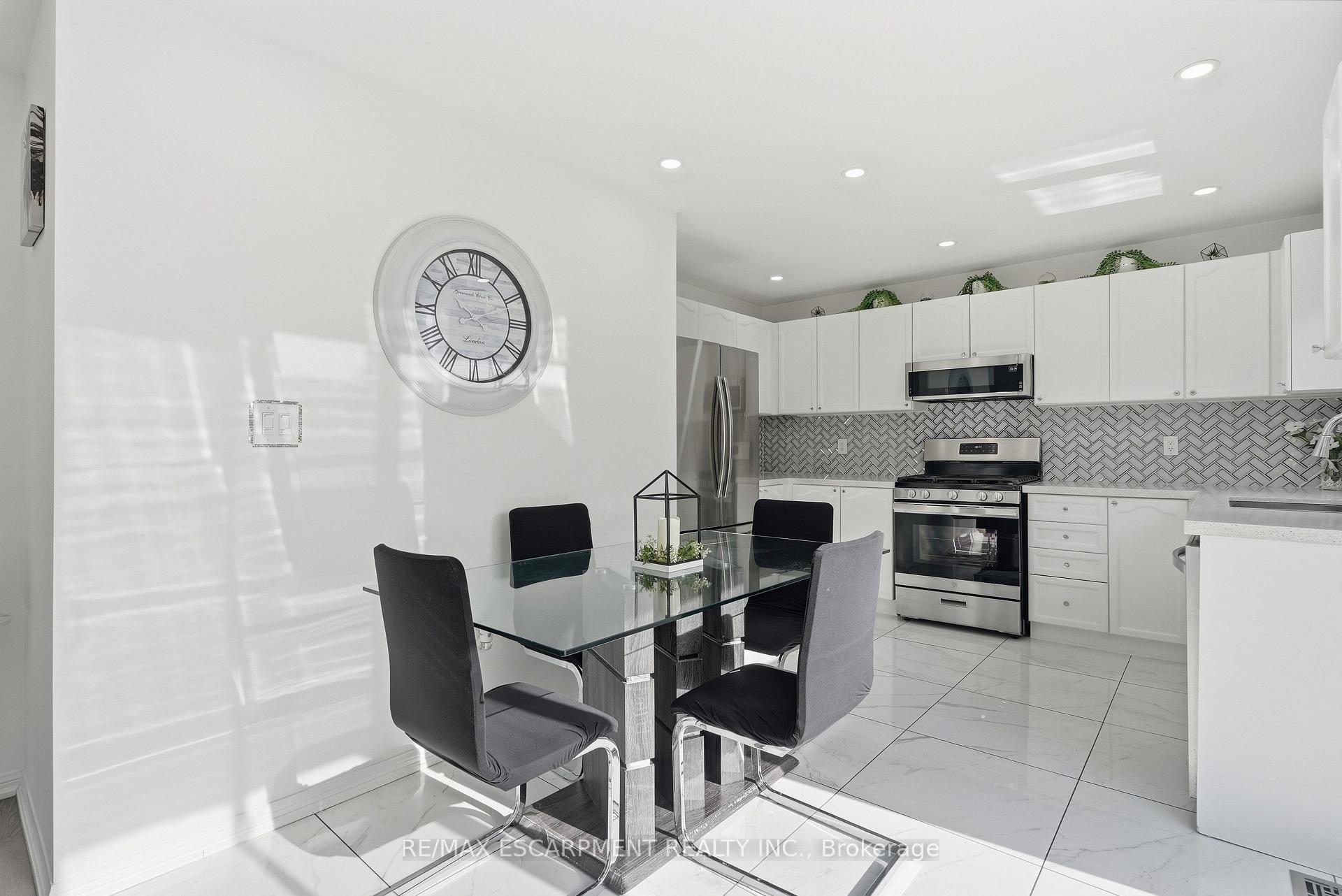 Photo 13 of 392 Tonelli Lane, Milton, Harrison — HOMEH