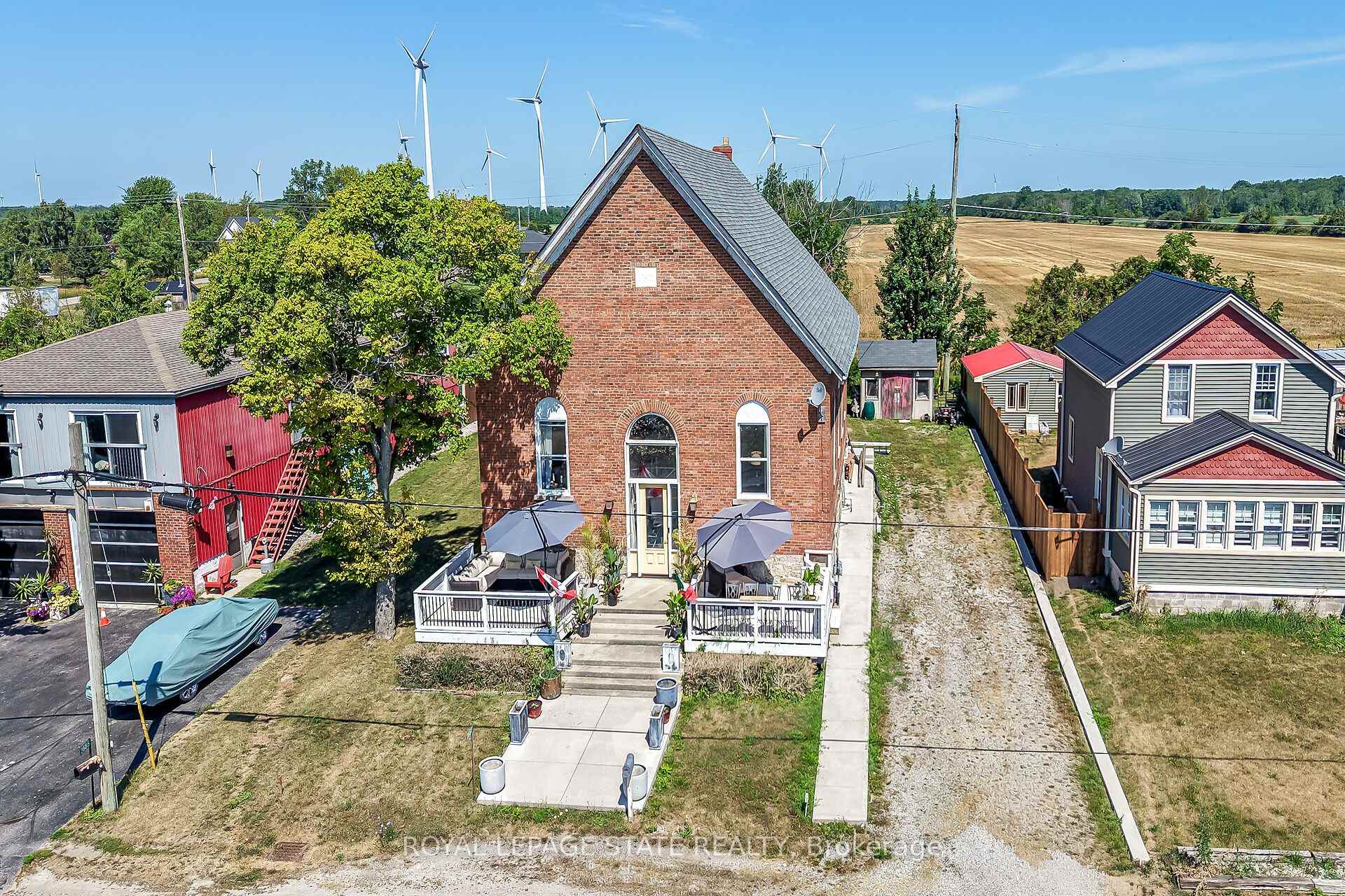 Photo of 2687 North Shore Drive