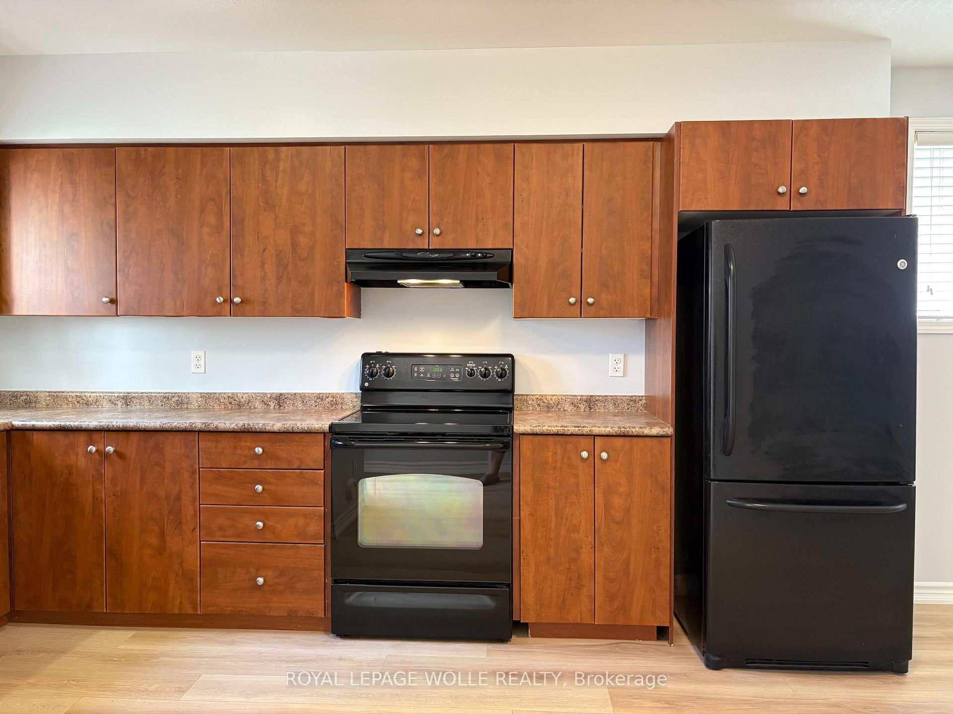 Photo 5 of Unit 8C, 50 Howe Drive, Kitchener, Forest Hill — HOMEH