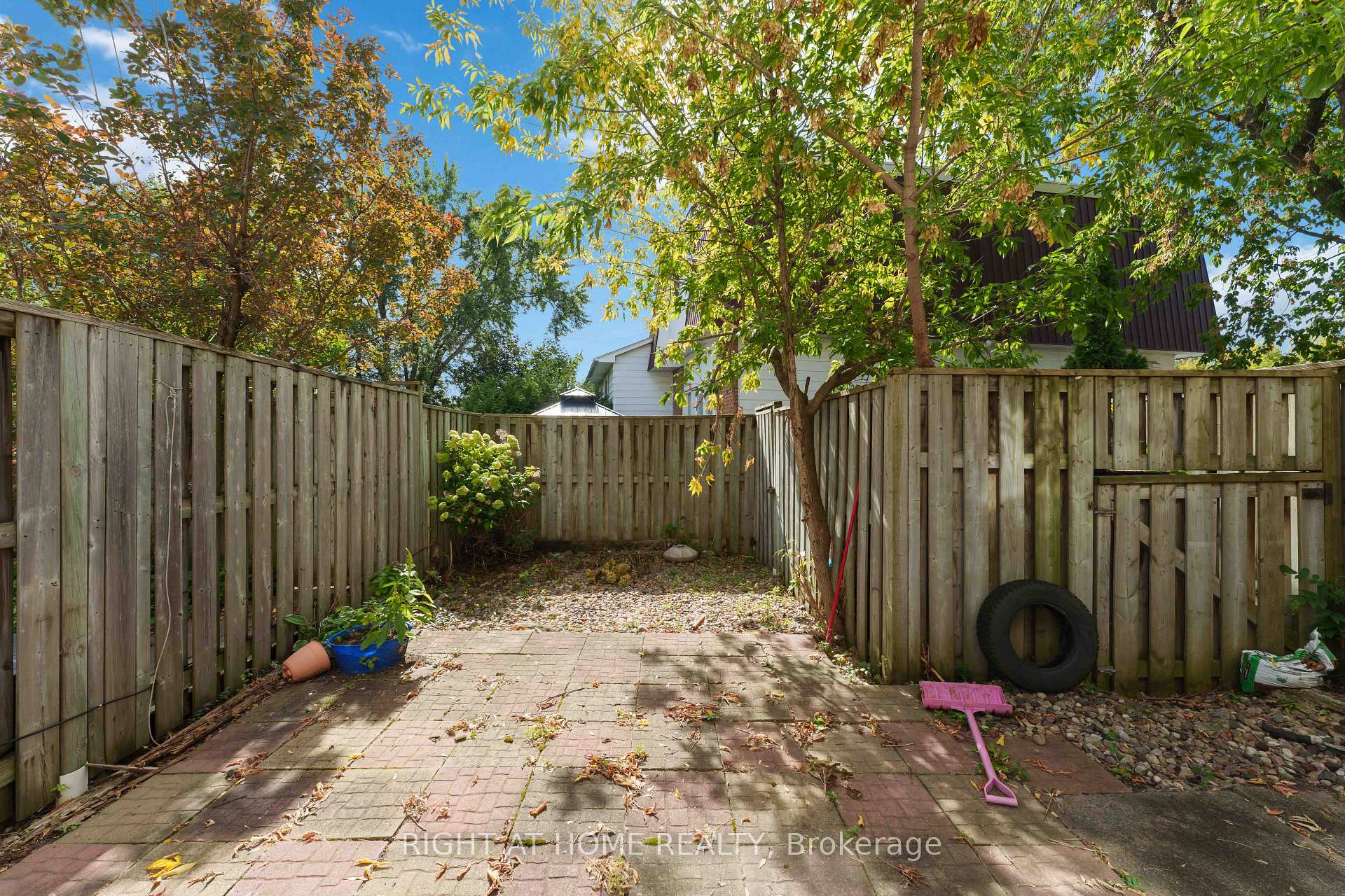 Photo 56 of Unit 207, 980 Gulf Place, Ottawa, Carson Meadows — HOMEH