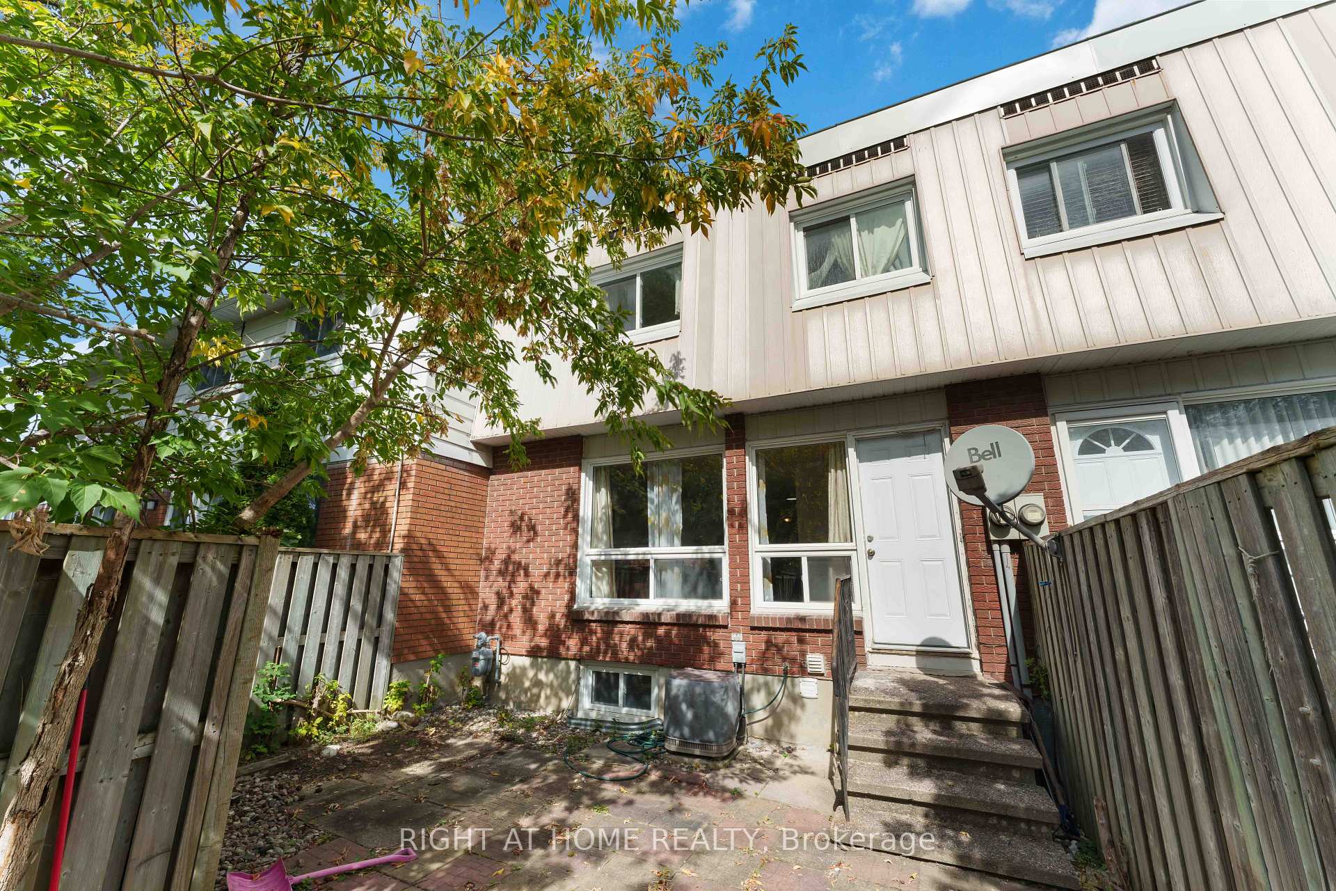 Photo 59 of Unit 207, 980 Gulf Place, Ottawa, Carson Meadows — HOMEH