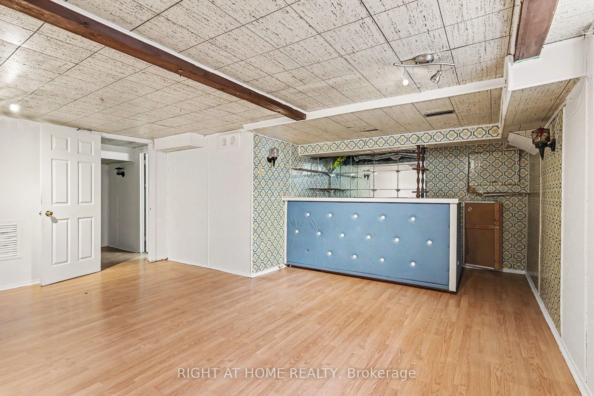 Photo 24 of Unit 207, 980 Gulf Place, Ottawa, Carson Meadows — HOMEH