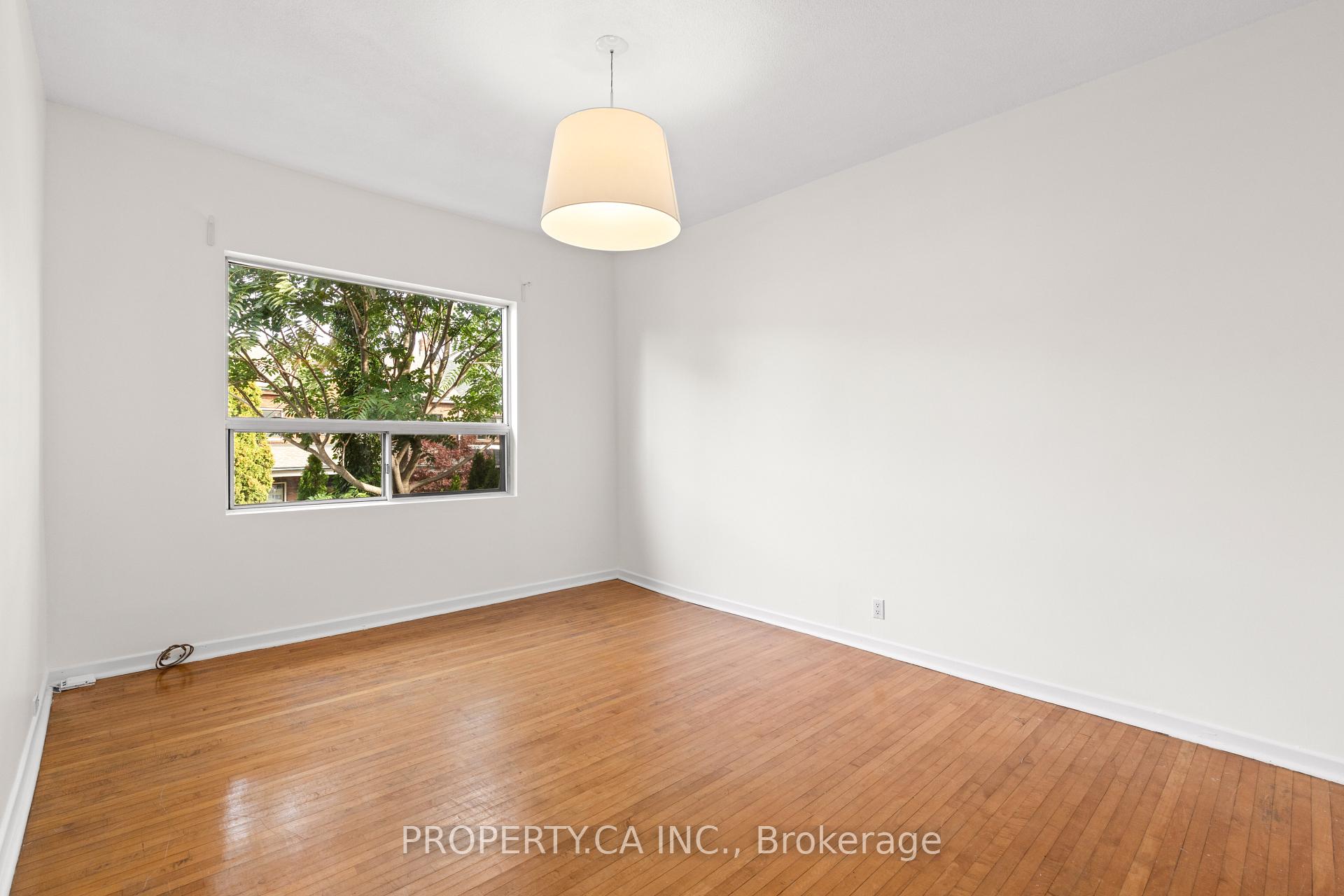 Photo 15 of Unit Upper, 181 Argyle Street, Toronto, Little Portugal — HOMEH