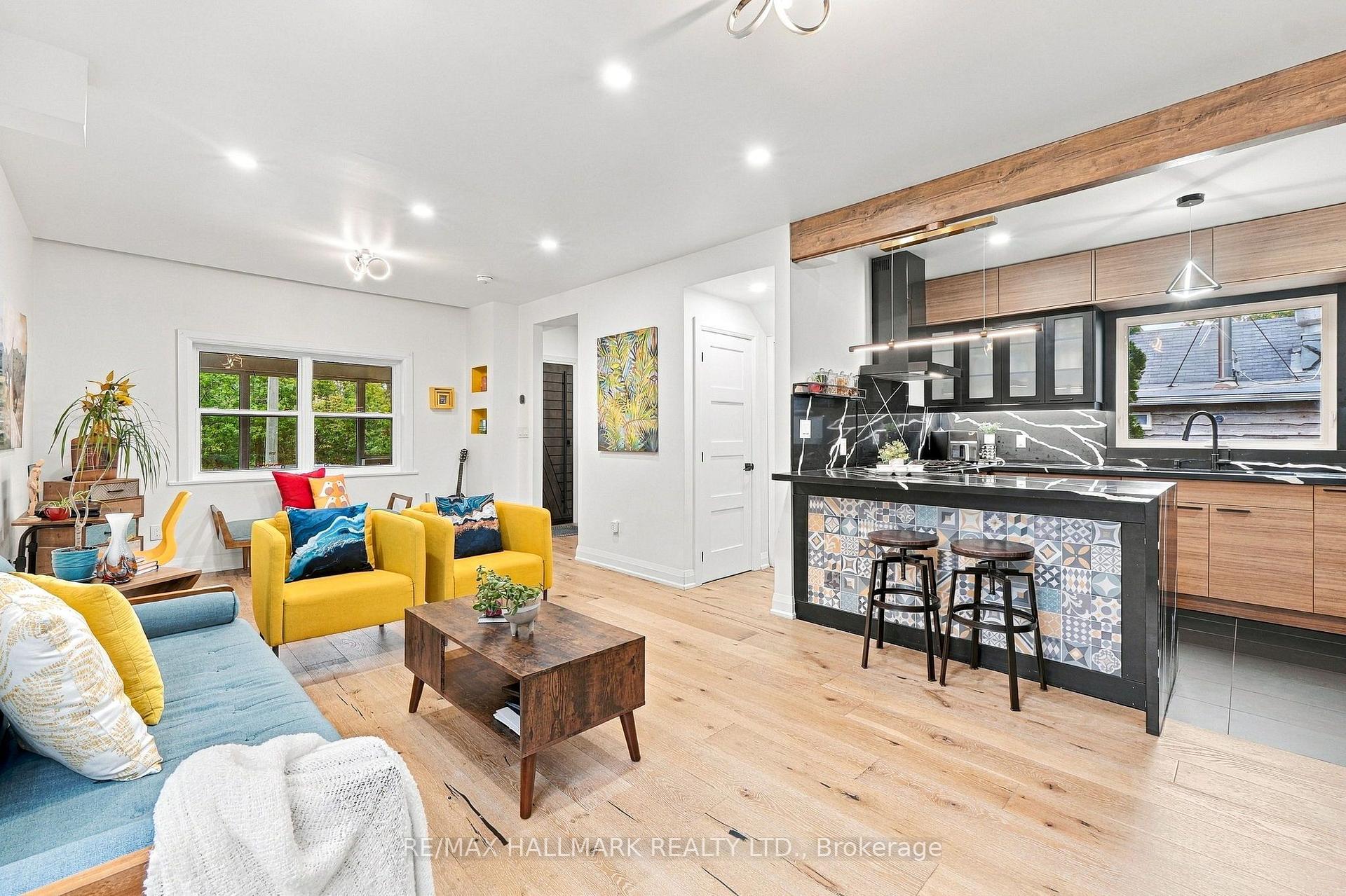 Photo 9 of 196 Wallace Street, Vaughan, Vaughan Grove — HOMEH