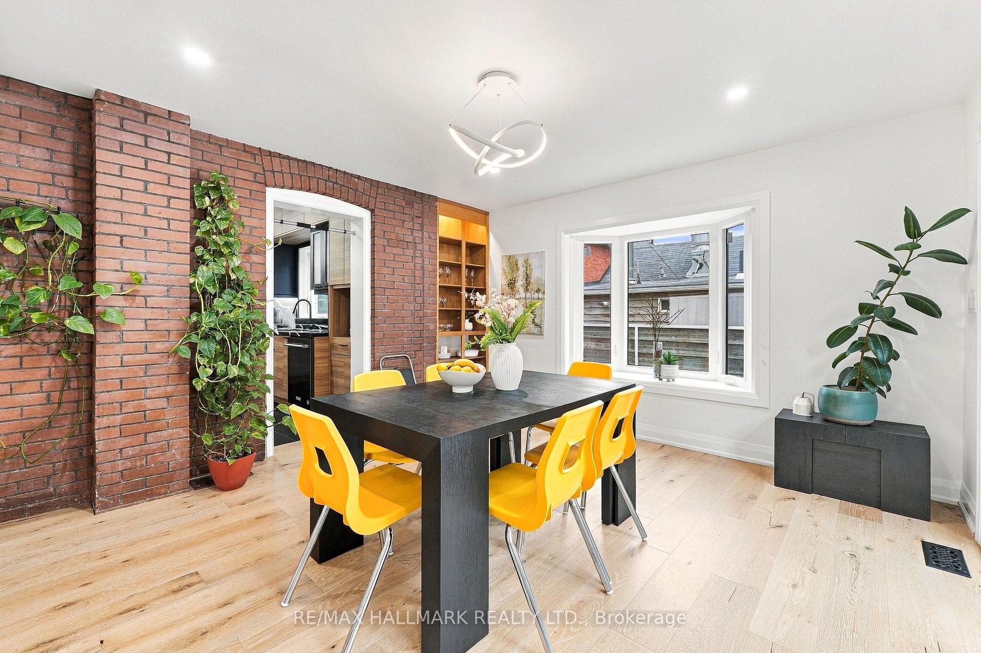 Photo 15 of 196 Wallace Street, Vaughan, Vaughan Grove — HOMEH