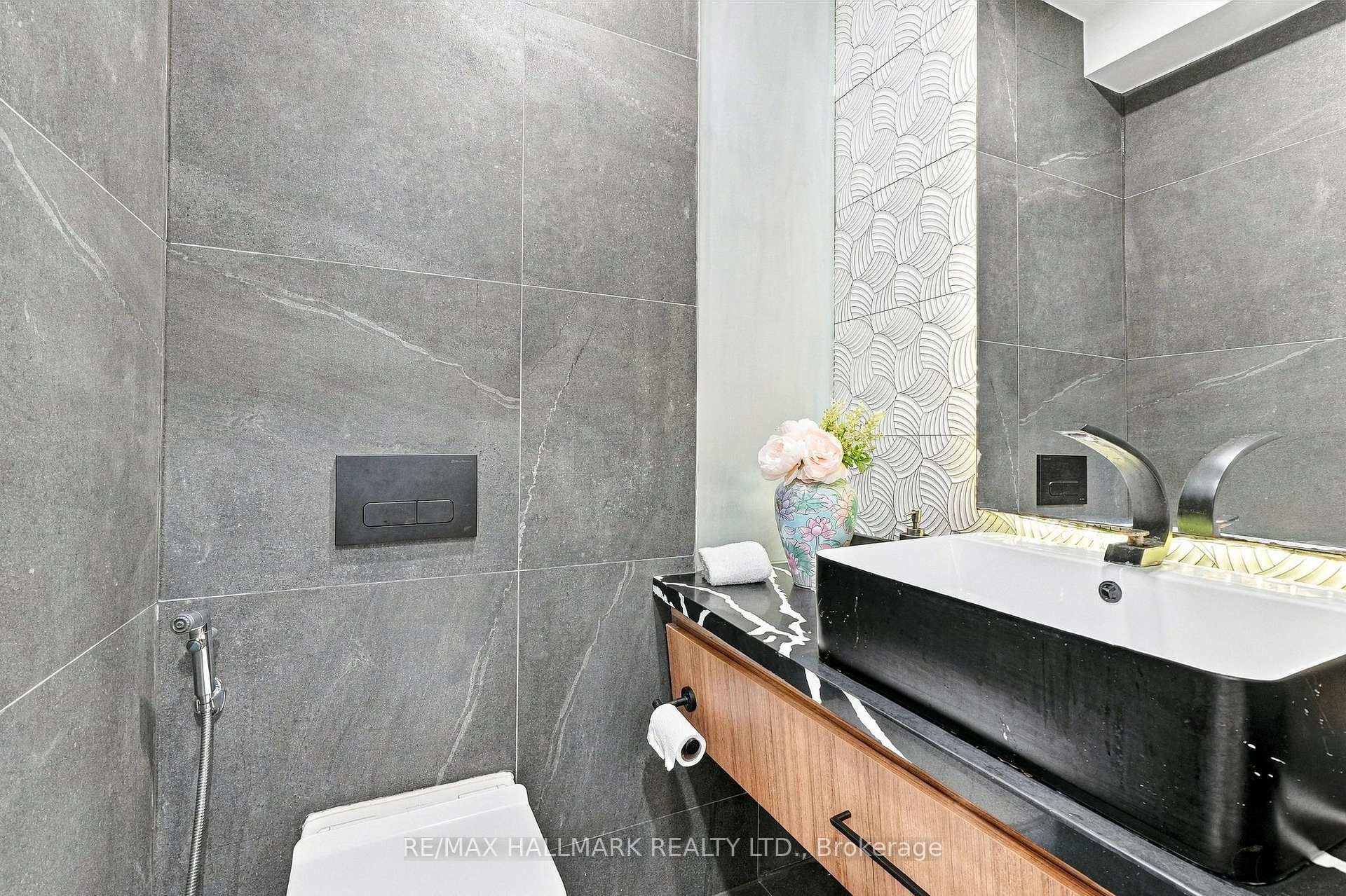 Photo 18 of 196 Wallace Street, Vaughan, Vaughan Grove — HOMEH