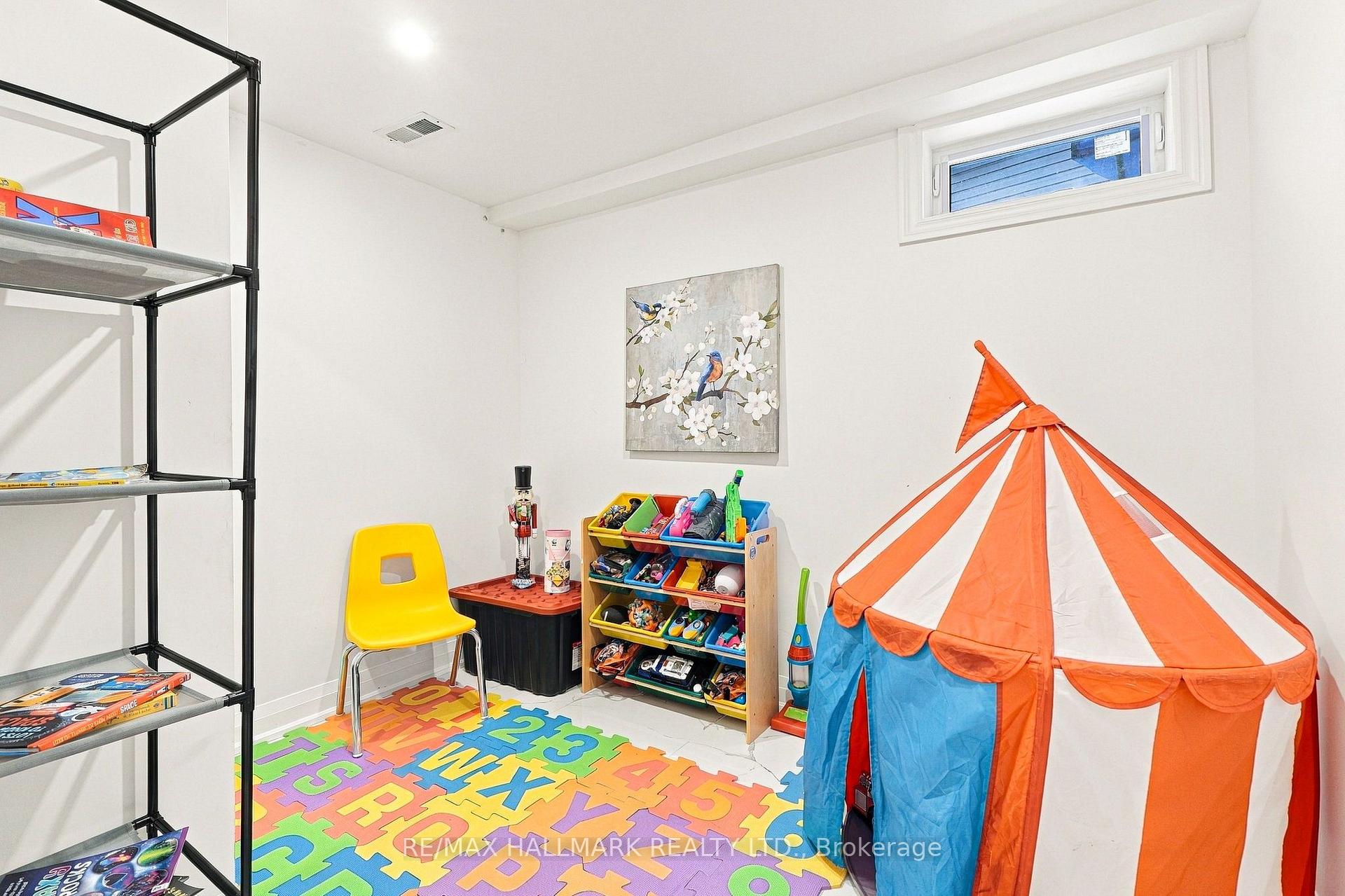 Photo 29 of 196 Wallace Street, Vaughan, Vaughan Grove — HOMEH