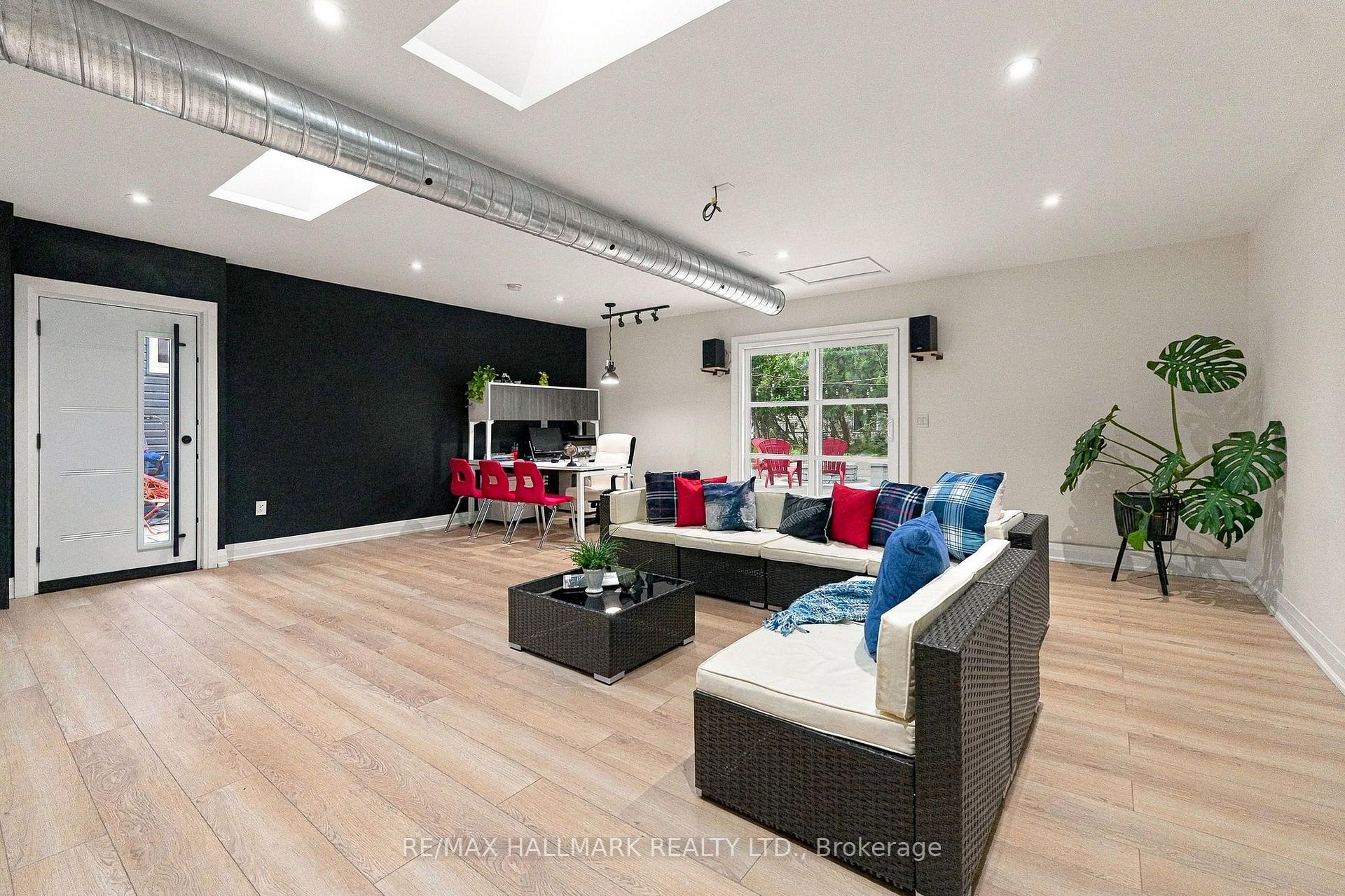 Photo 41 of 196 Wallace Street, Vaughan, Vaughan Grove — HOMEH