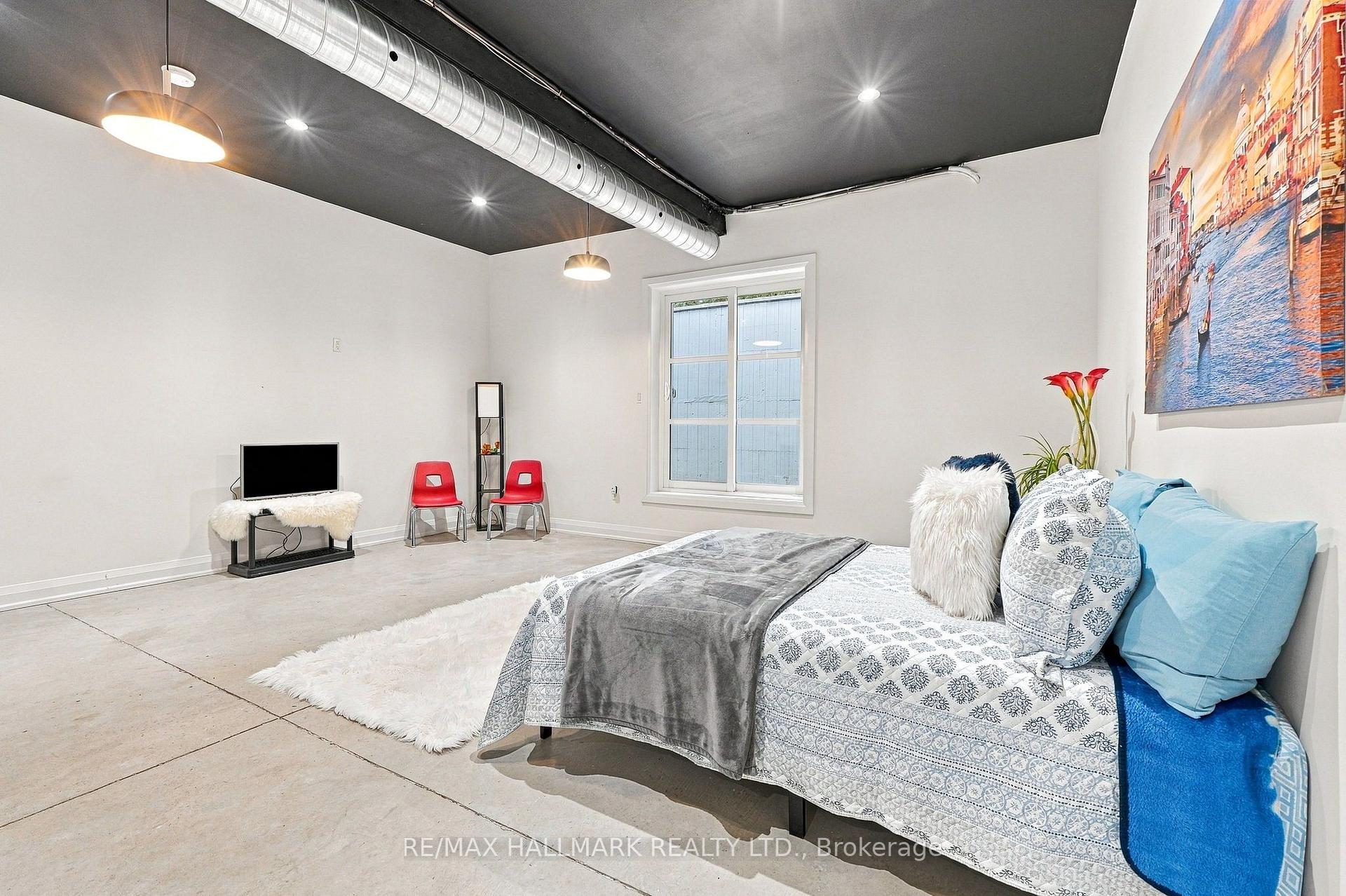 Photo 44 of 196 Wallace Street, Vaughan, Vaughan Grove — HOMEH