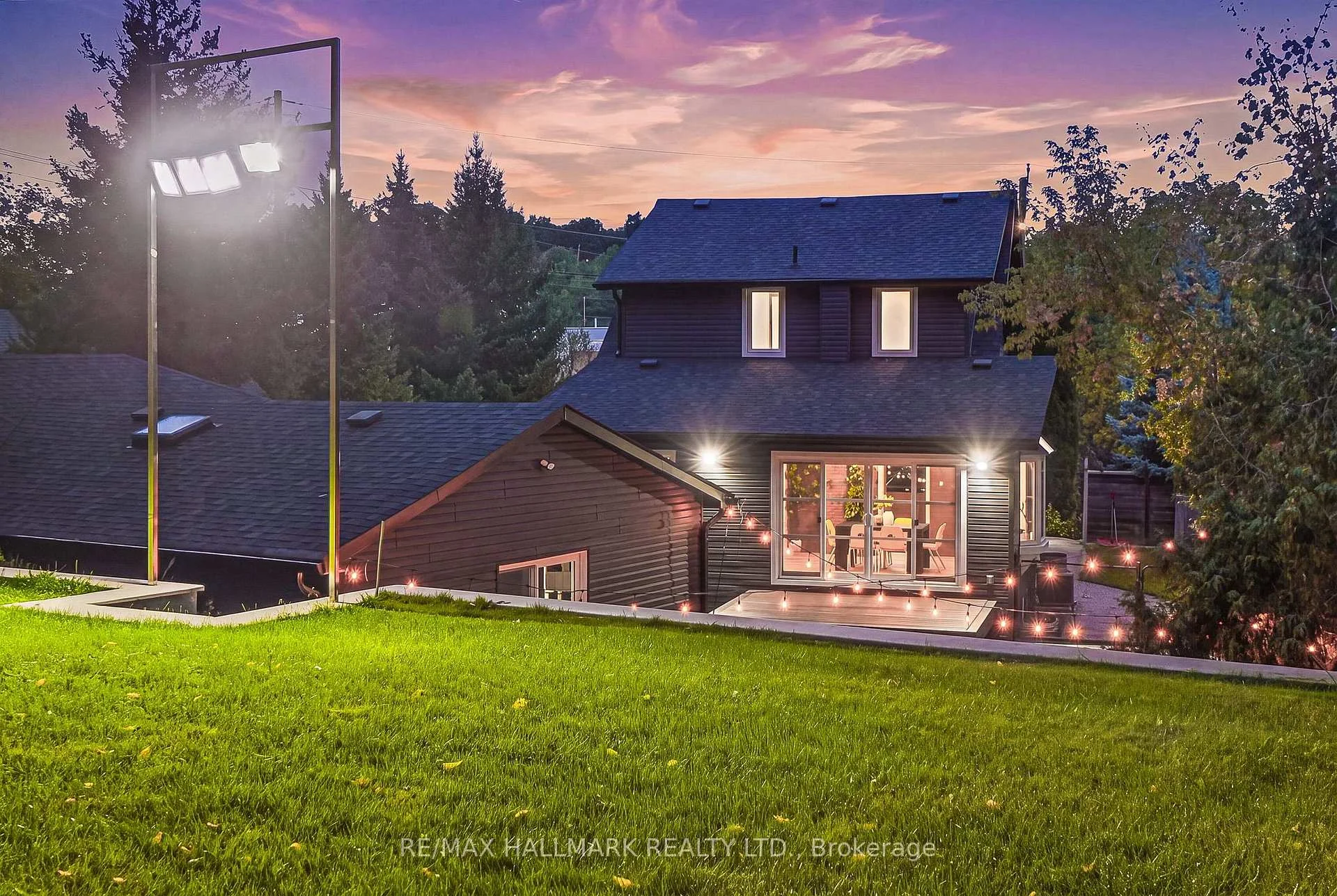 Photo 38 of 196 Wallace Street, Vaughan, Vaughan Grove — HOMEH