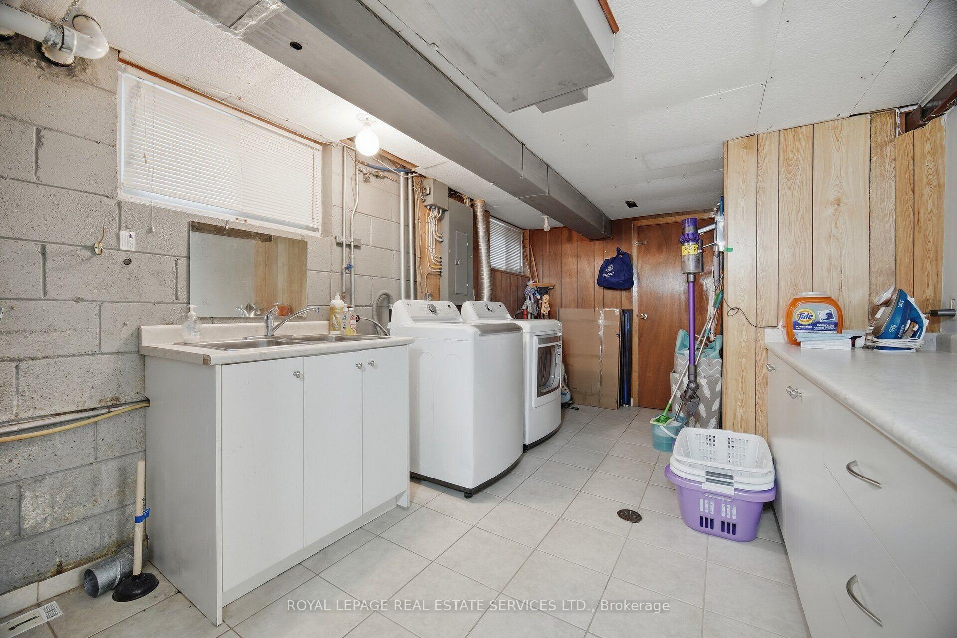 Photo 38 of 726 Netherton Crescent, Mississauga, Applewood — HOMEH