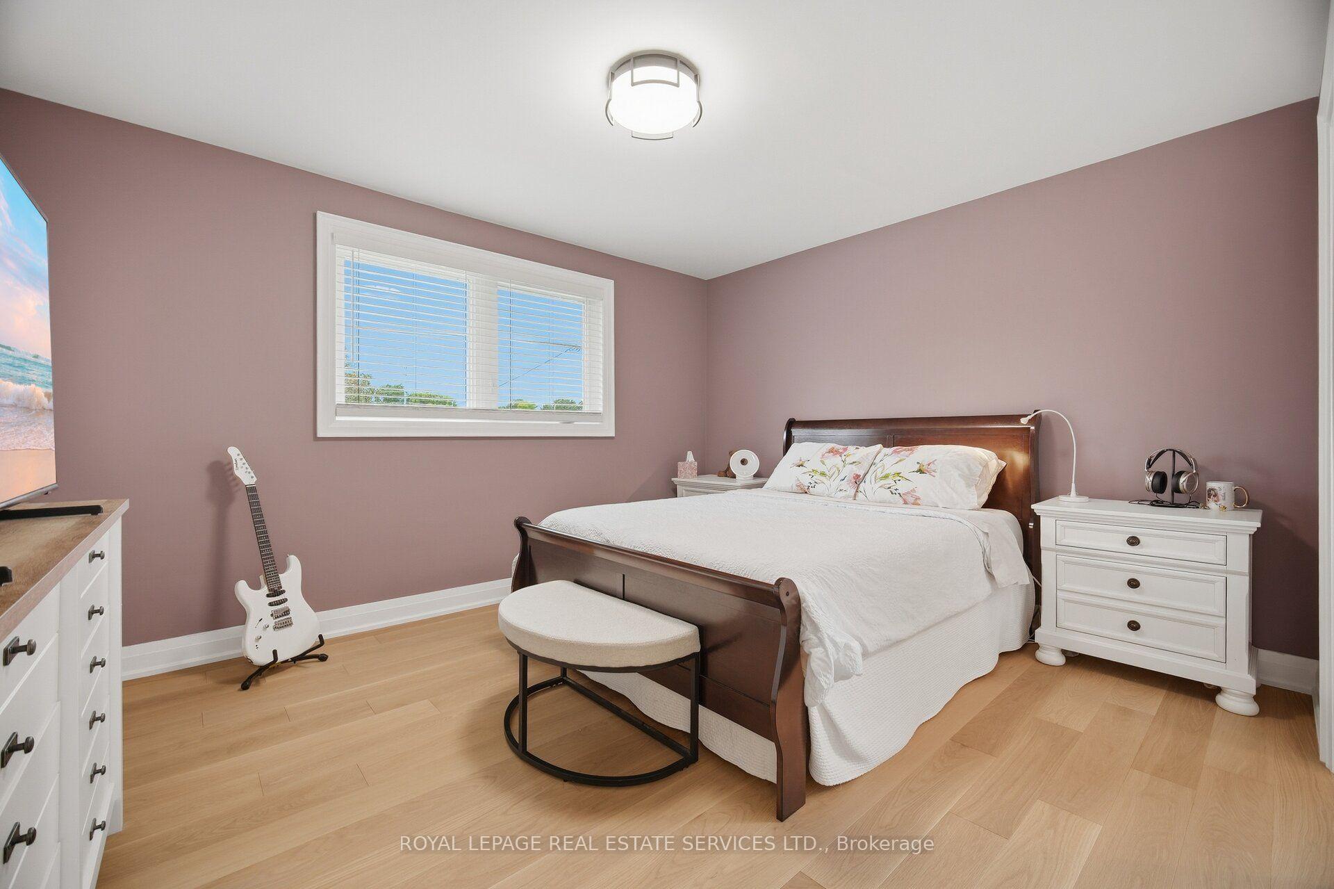 Photo 26 of 726 Netherton Crescent, Mississauga, Applewood — HOMEH