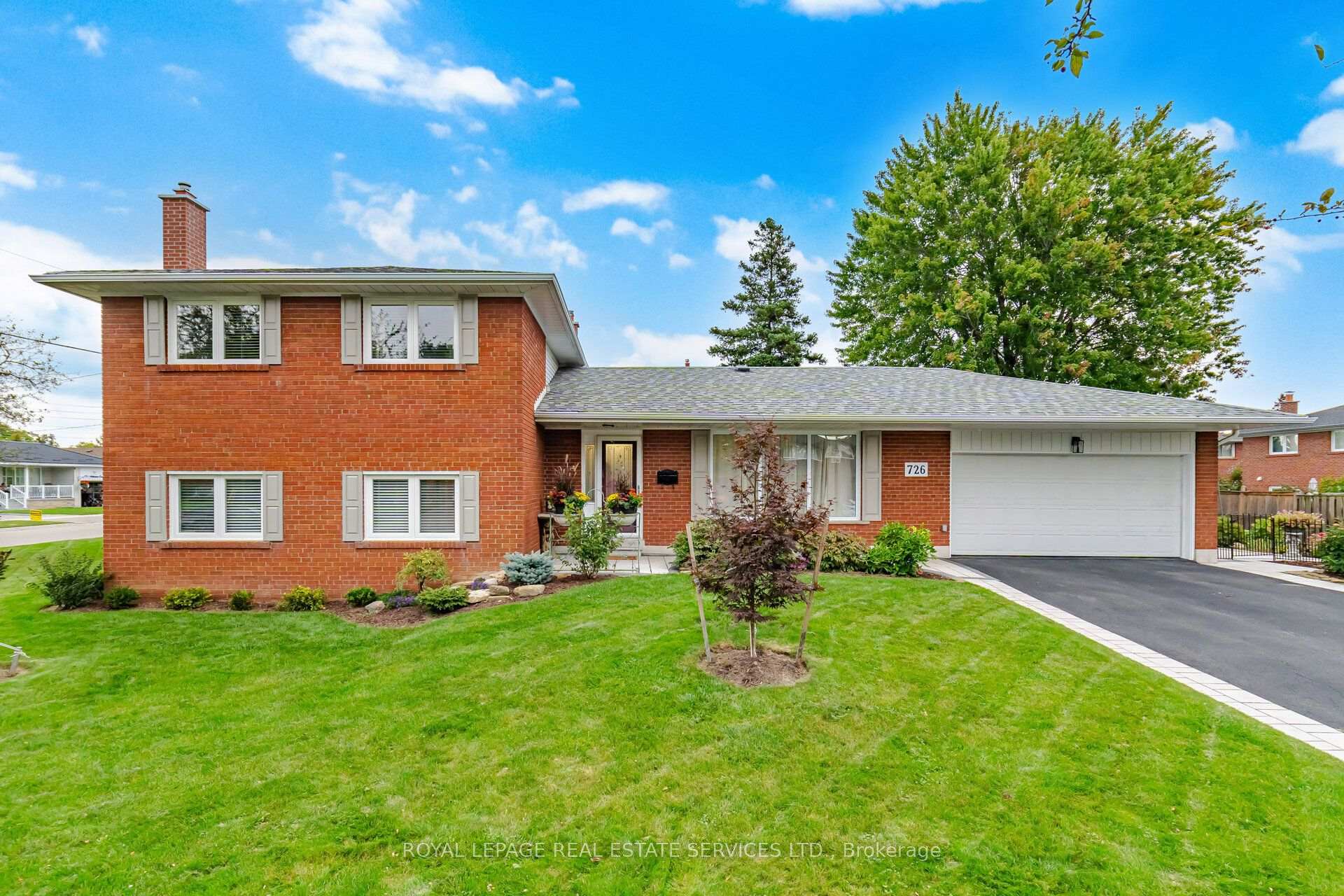 Photo 1 of 726 Netherton Crescent, Mississauga, Applewood — HOMEH