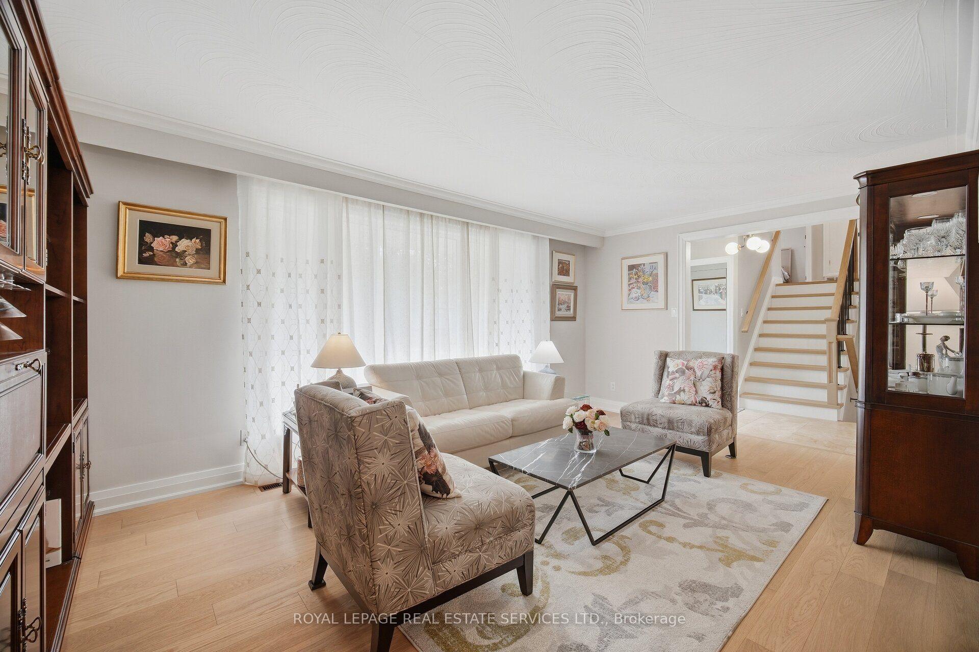 Photo 20 of 726 Netherton Crescent, Mississauga, Applewood — HOMEH