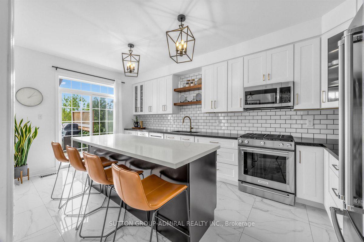 Photo 11 of 12 Sherrington Drive W, Scugog, Port Perry — HOMEH