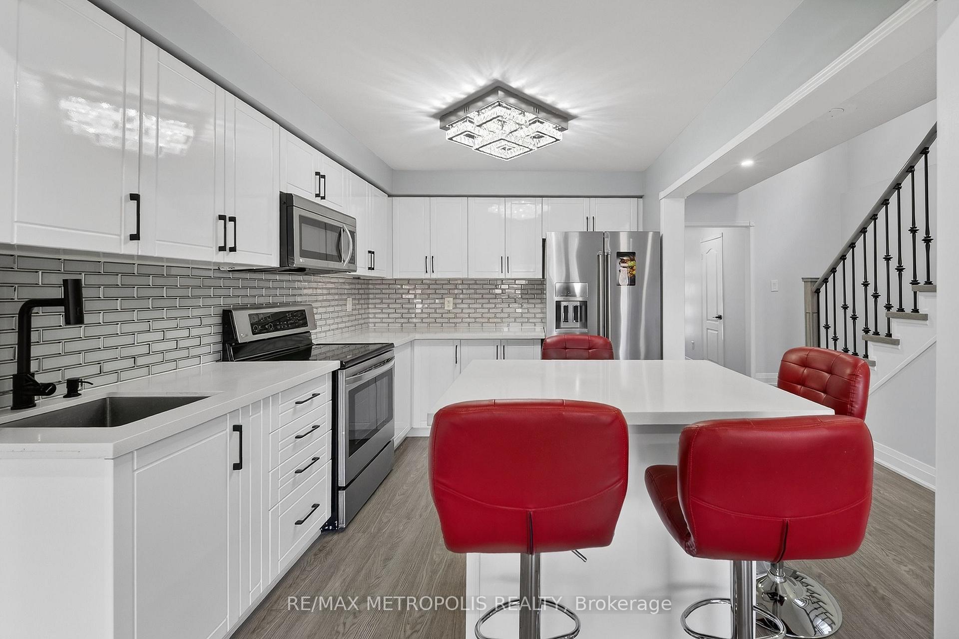 Photo 18 of 43 Tiller Trail, Brampton, Fletcher's Creek Village — HOMEH