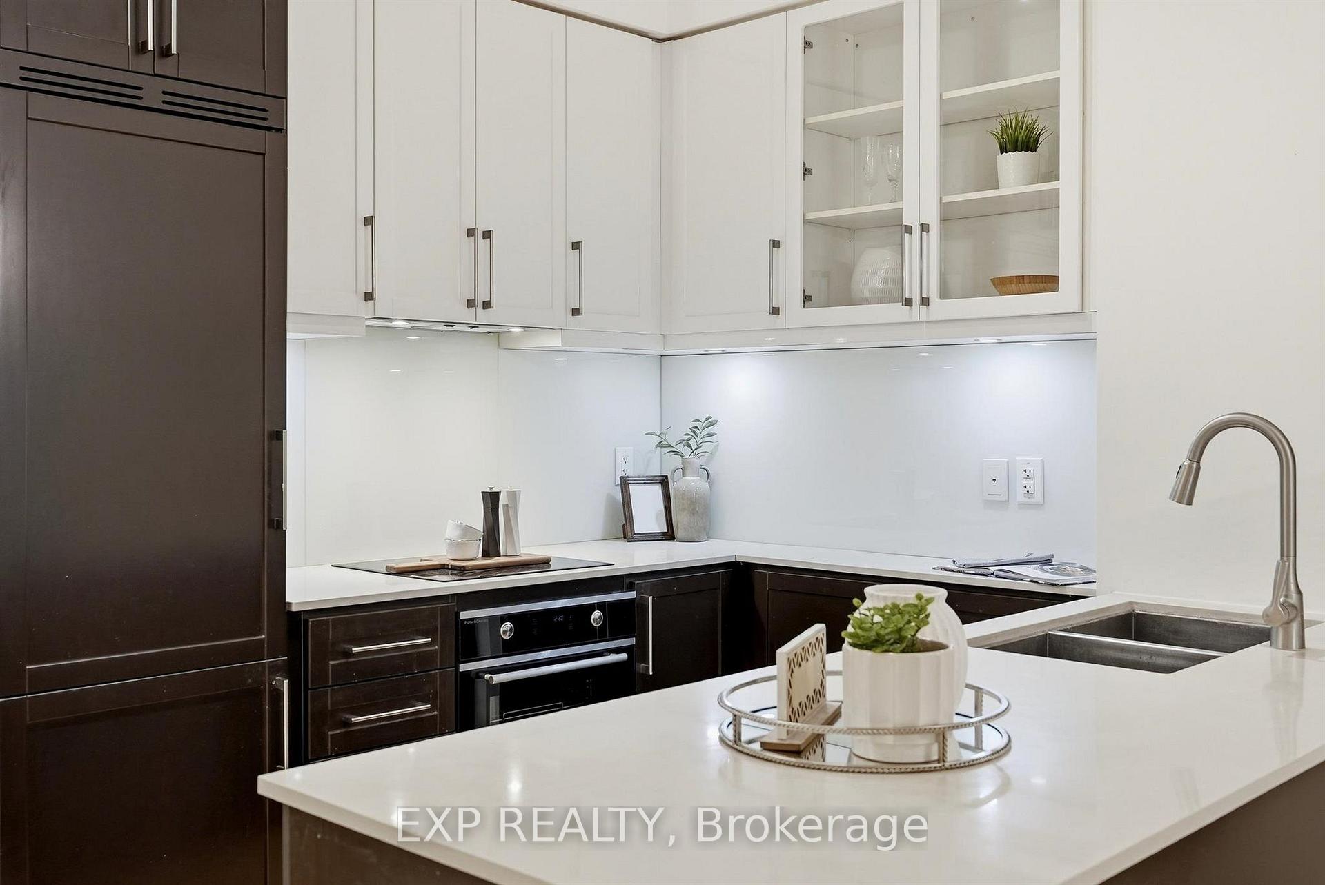 Photo 7 of Unit 213, 21 Clairtrell Road, North York, Willowdale East — HOMEH