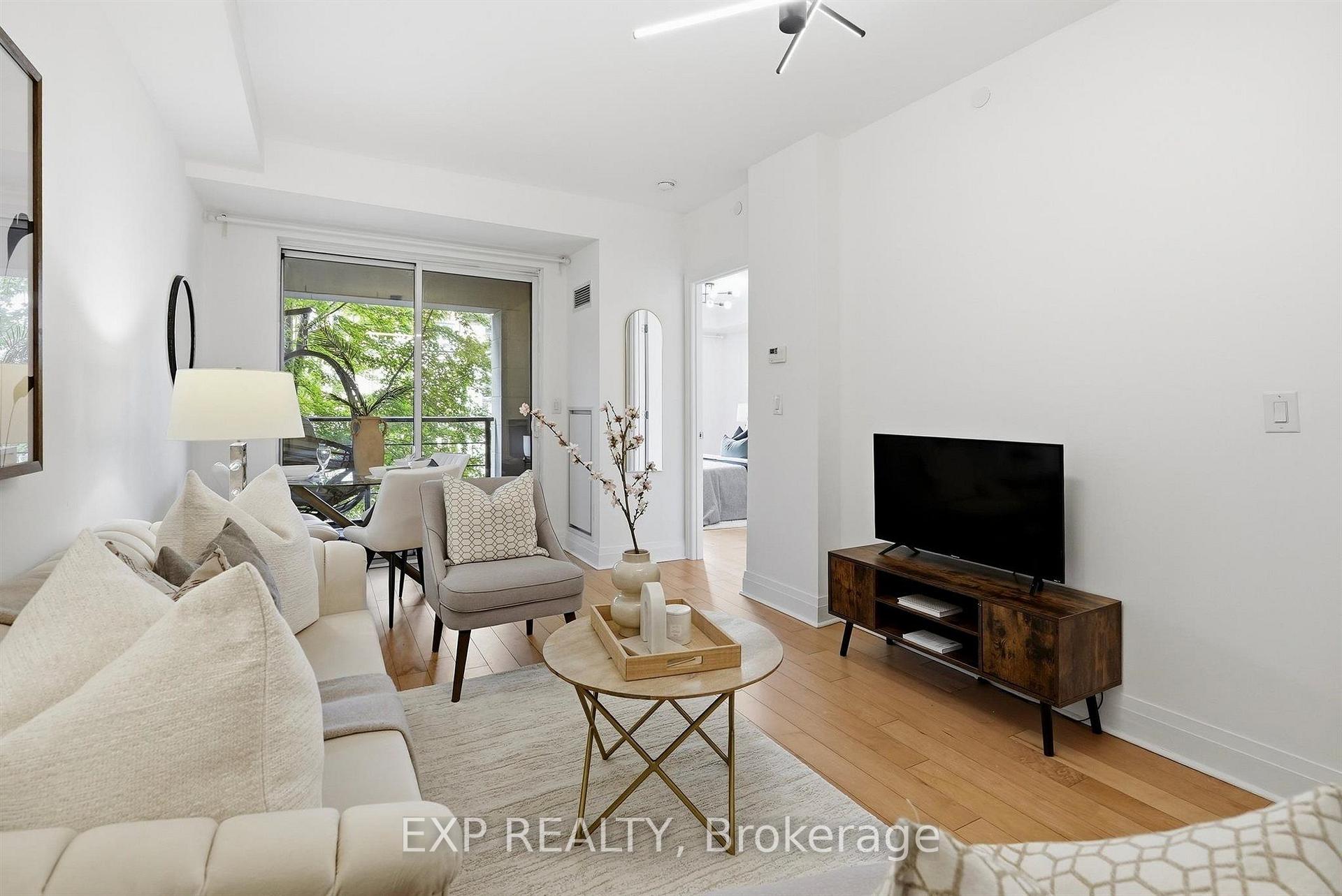Photo 11 of Unit 213, 21 Clairtrell Road, North York, Willowdale East — HOMEH