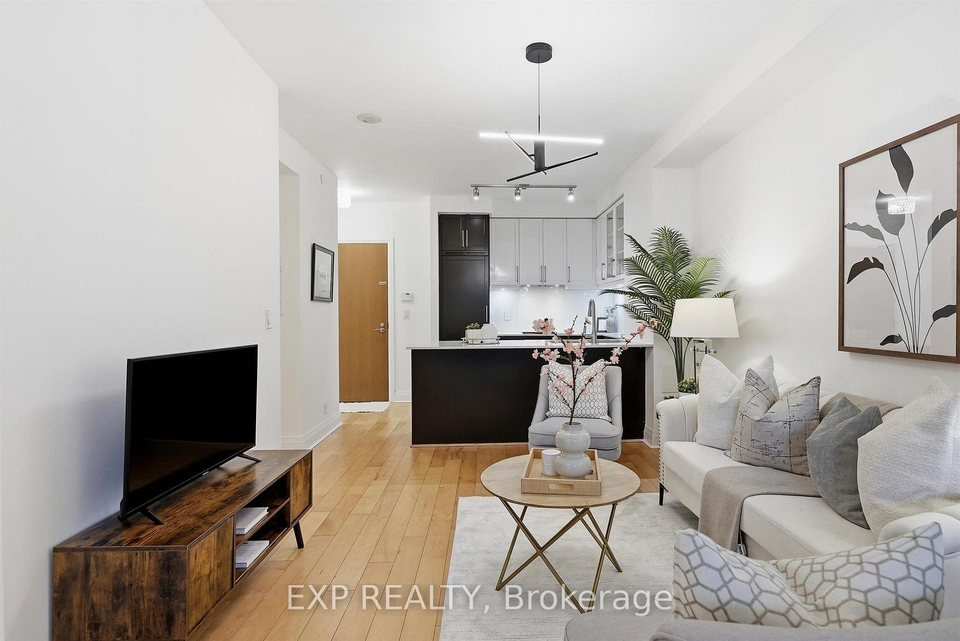 Photo 13 of Unit 213, 21 Clairtrell Road, North York, Willowdale East — HOMEH