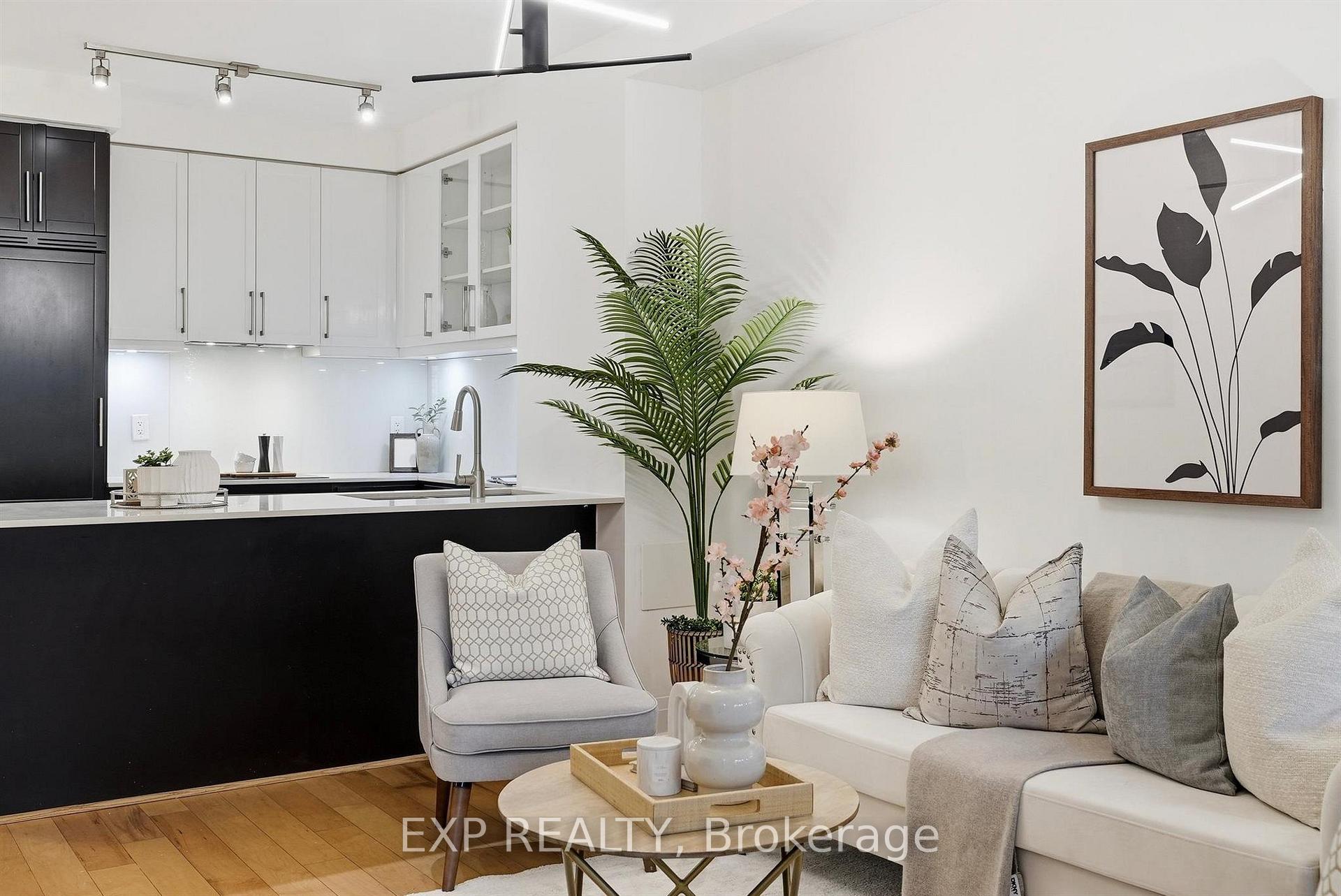 Photo 14 of Unit 213, 21 Clairtrell Road, North York, Willowdale East — HOMEH