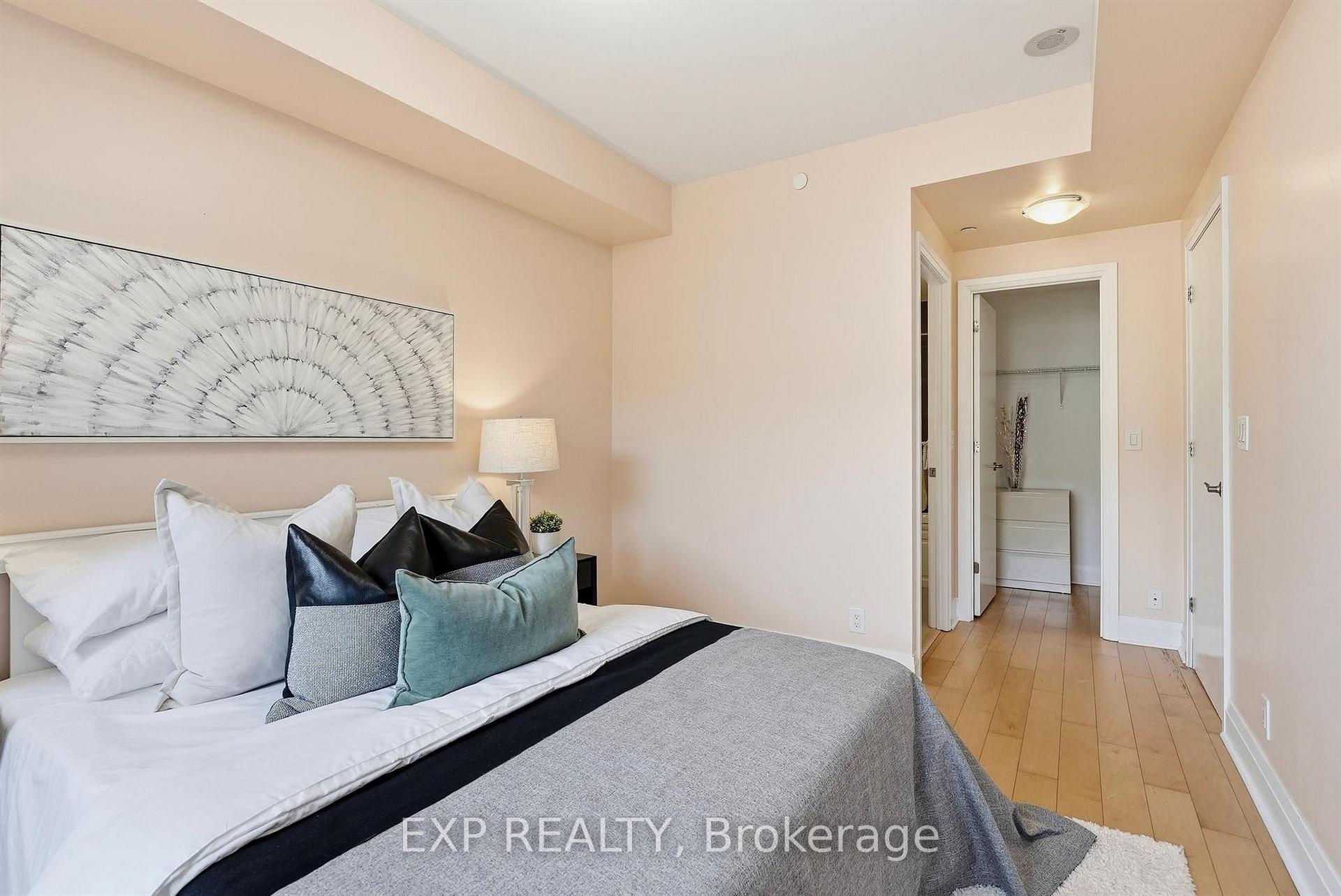 Photo 22 of Unit 213, 21 Clairtrell Road, North York, Willowdale East — HOMEH