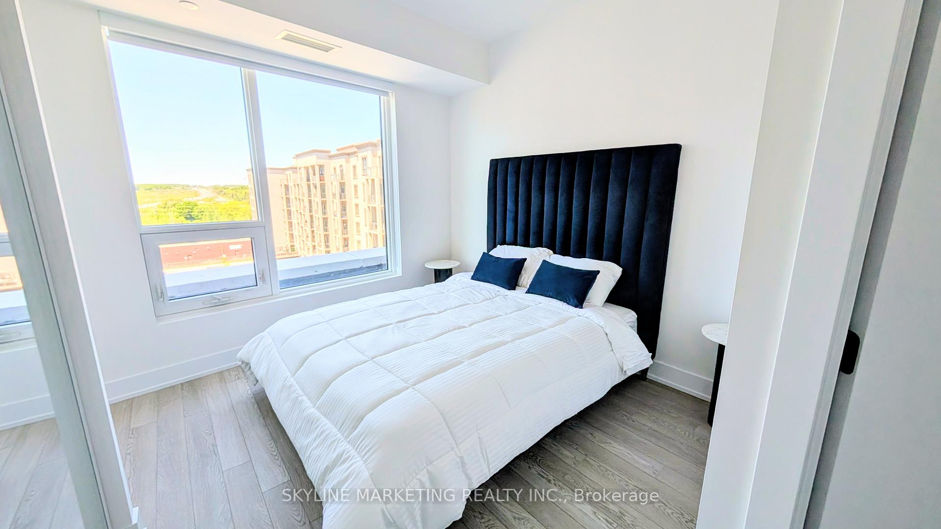 Photo 4 of Unit 733, 2450 Old Bronte Road, Oakville, Westmount — HOMEH