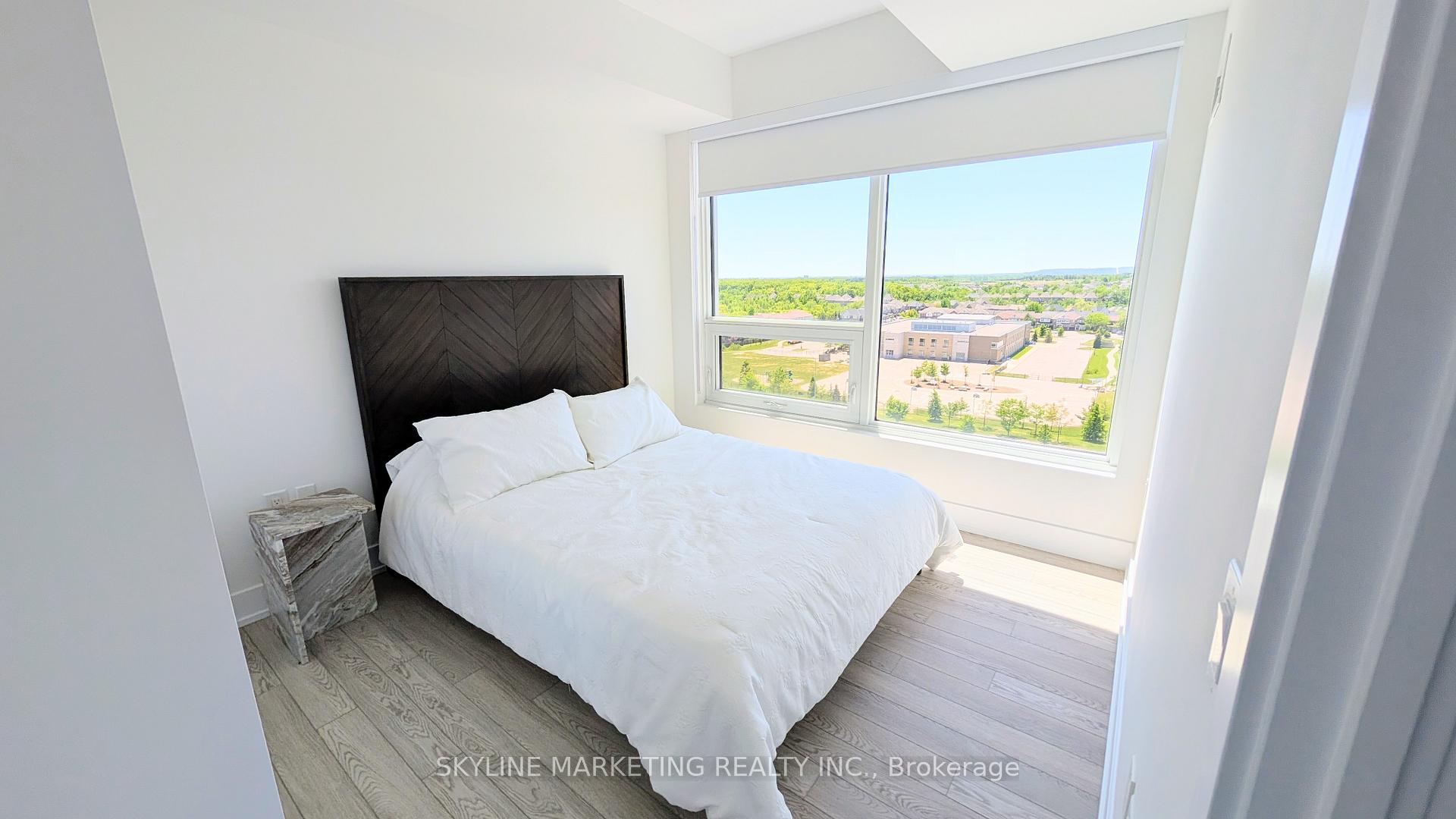 Photo 6 of Unit 733, 2450 Old Bronte Road, Oakville, Westmount — HOMEH