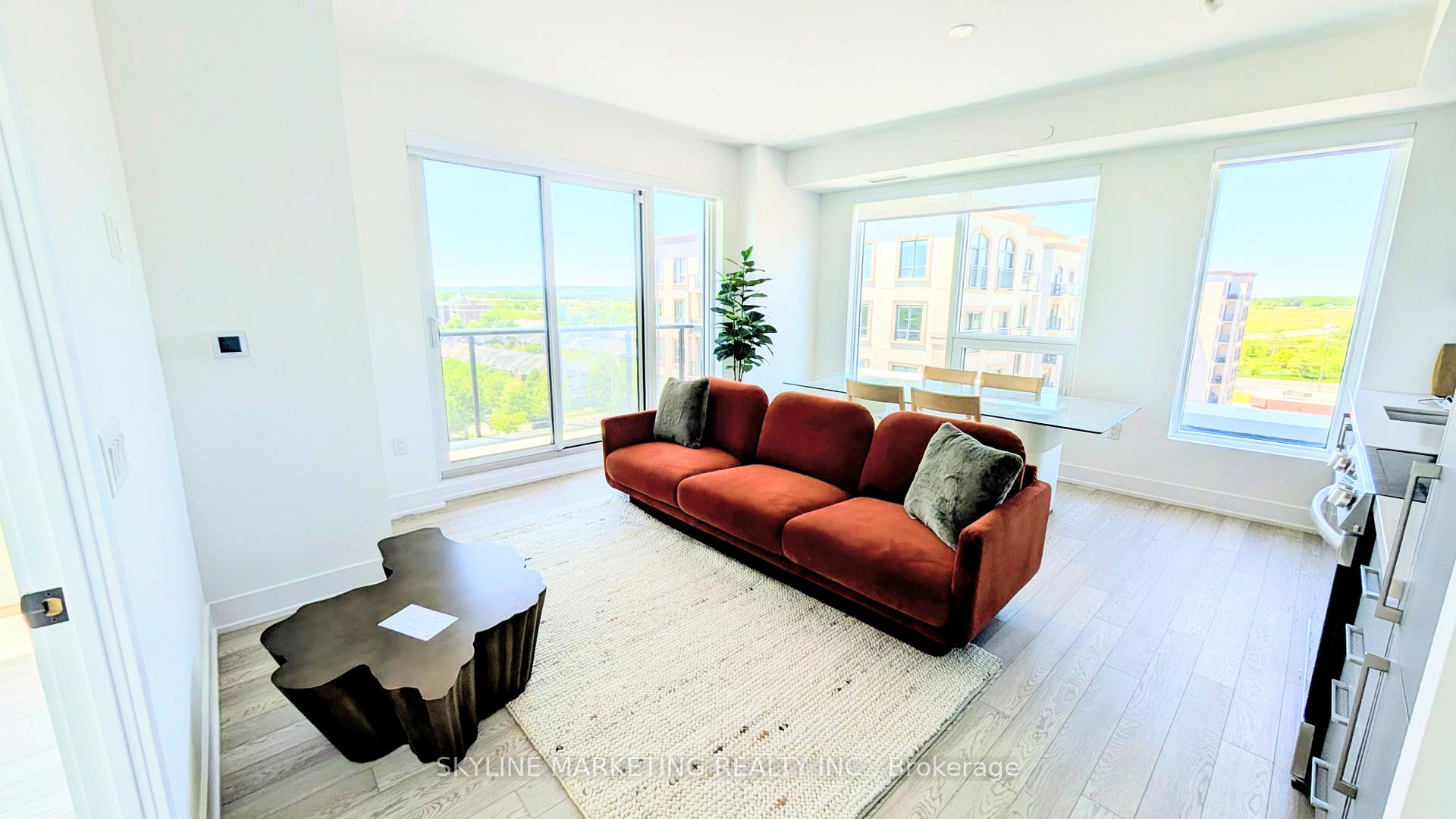 Photo 8 of Unit 733, 2450 Old Bronte Road, Oakville, Westmount — HOMEH