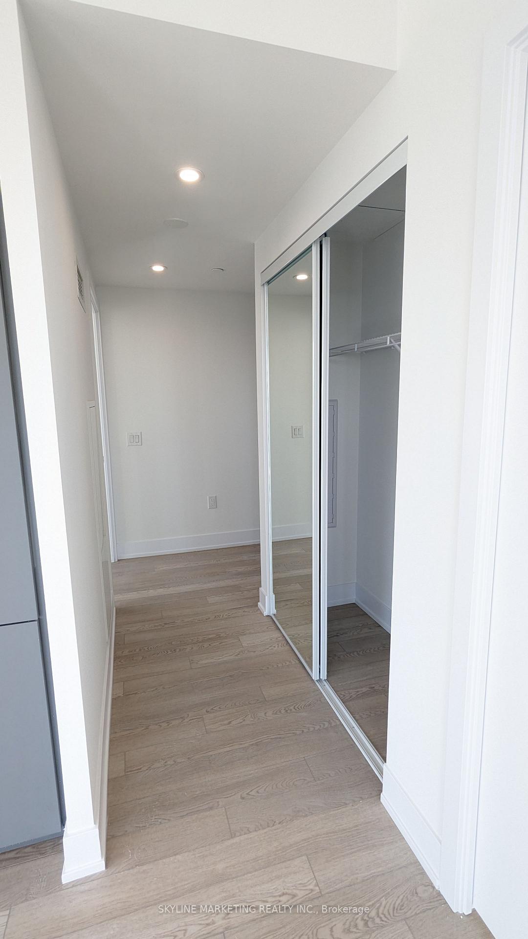 Photo 10 of Unit 733, 2450 Old Bronte Road, Oakville, Westmount — HOMEH