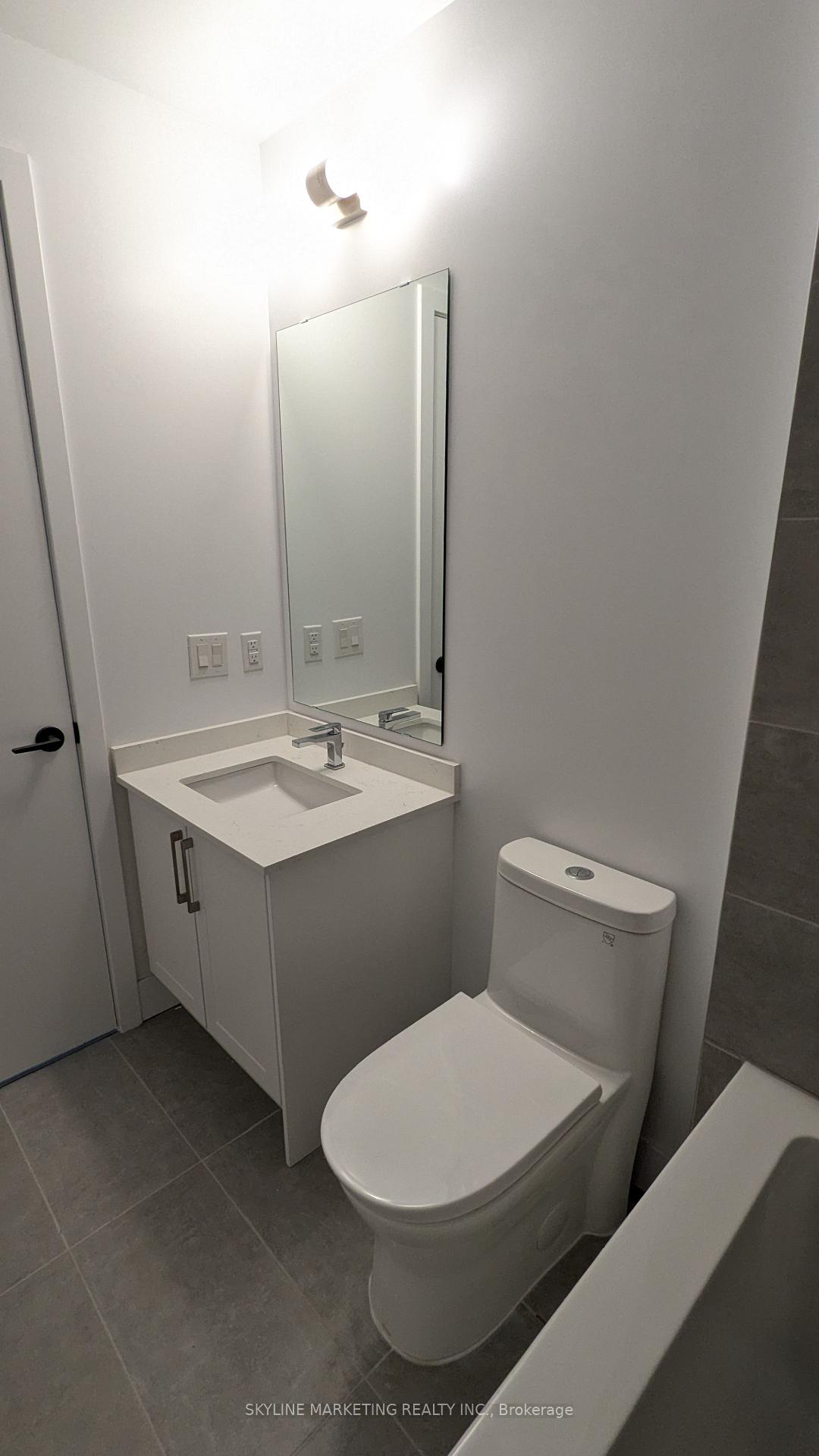 Photo 16 of Unit 642, 2450 Old Bronte Road, Oakville, Westmount — HOMEH