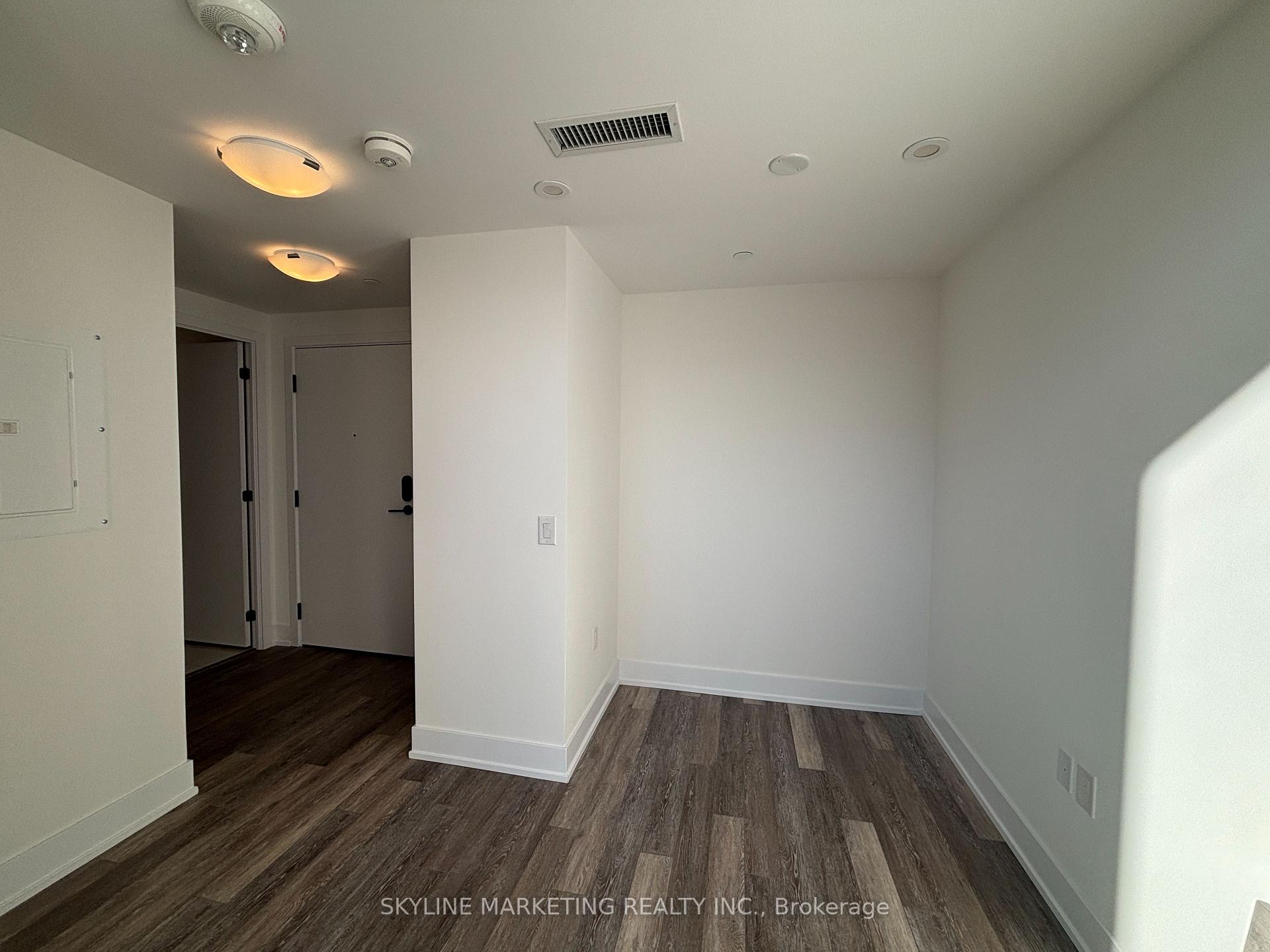Photo 2 of Unit 103, 2450 Old Bronte Road, Oakville, Westmount — HOMEH
