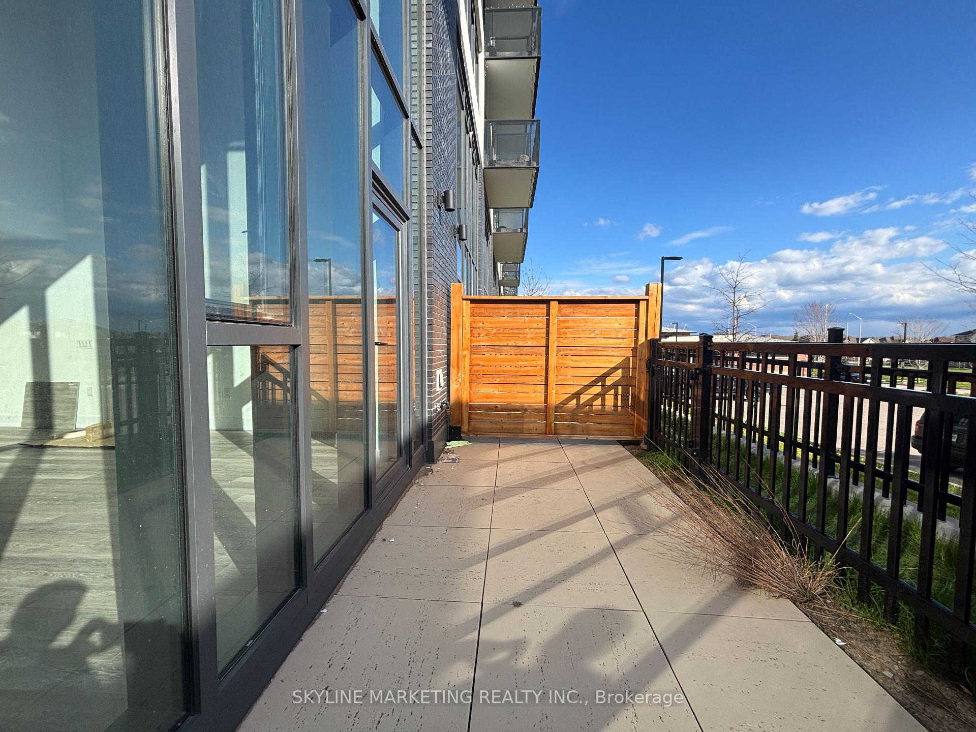 Photo 13 of Unit 103, 2450 Old Bronte Road, Oakville, Westmount — HOMEH