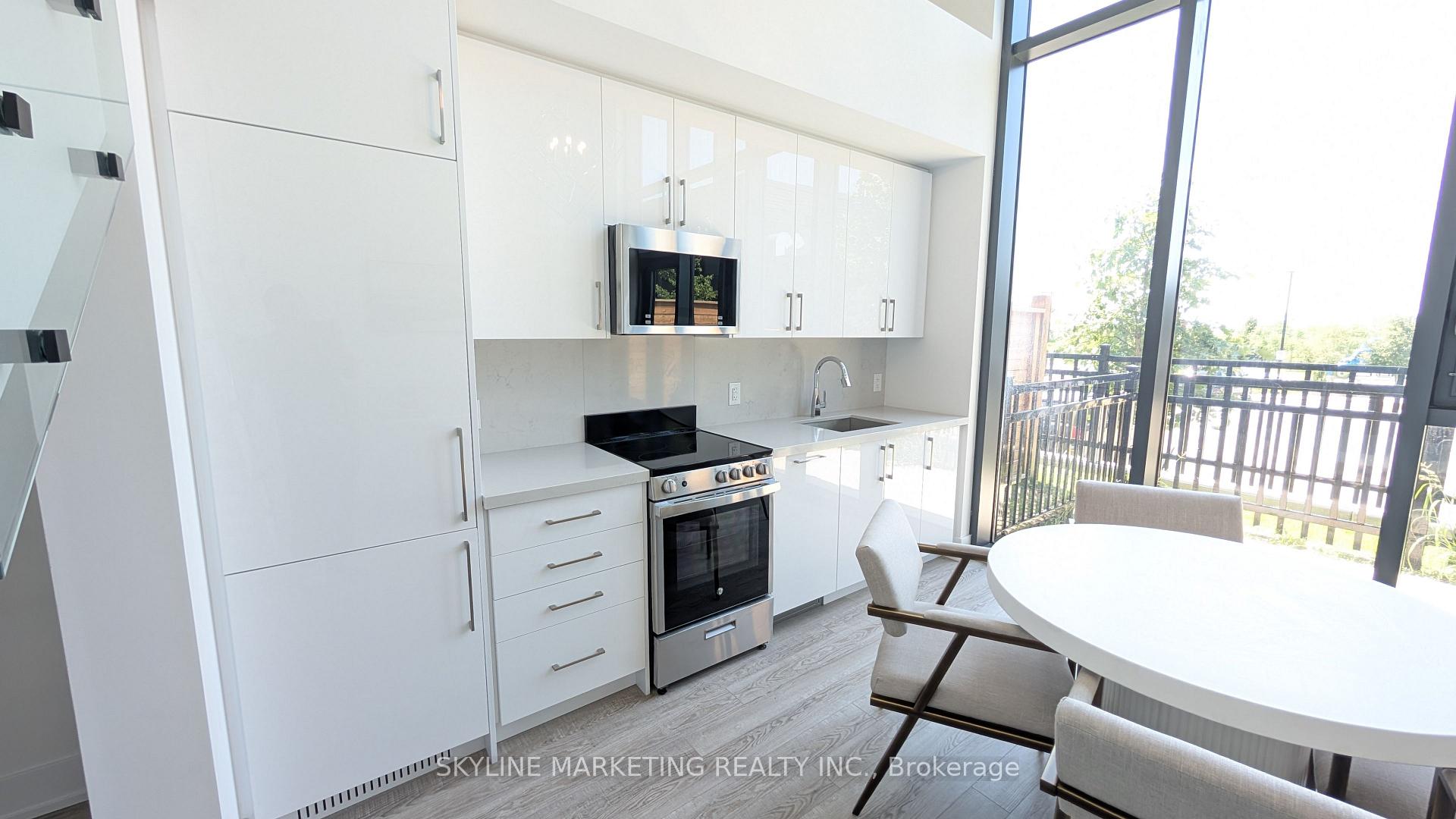 Photo 7 of Unit 102, 2450 Old Bronte Road, Oakville, Westmount — HOMEH