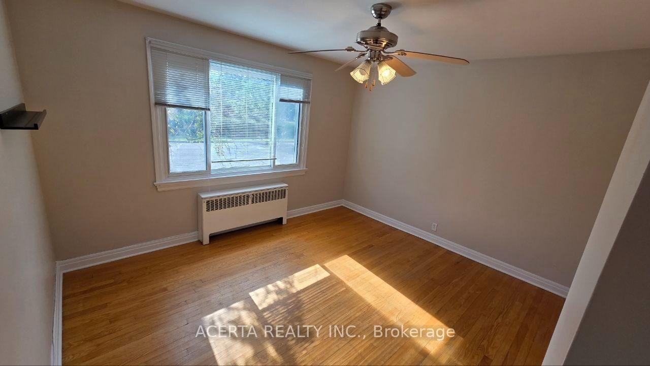 Photo 13 of Unit 3, 649 Cole Avenue S, Ottawa, Laurentianview — HOMEH