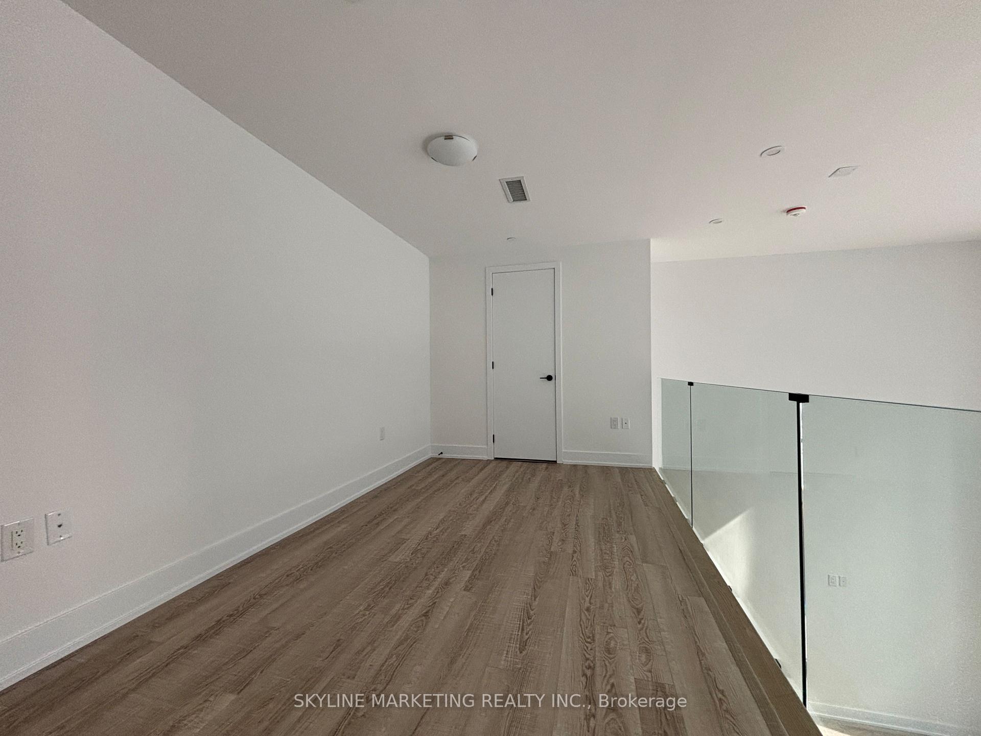 Photo 12 of Unit 114, 2450 Old Bronte Road, Oakville, Westmount — HOMEH