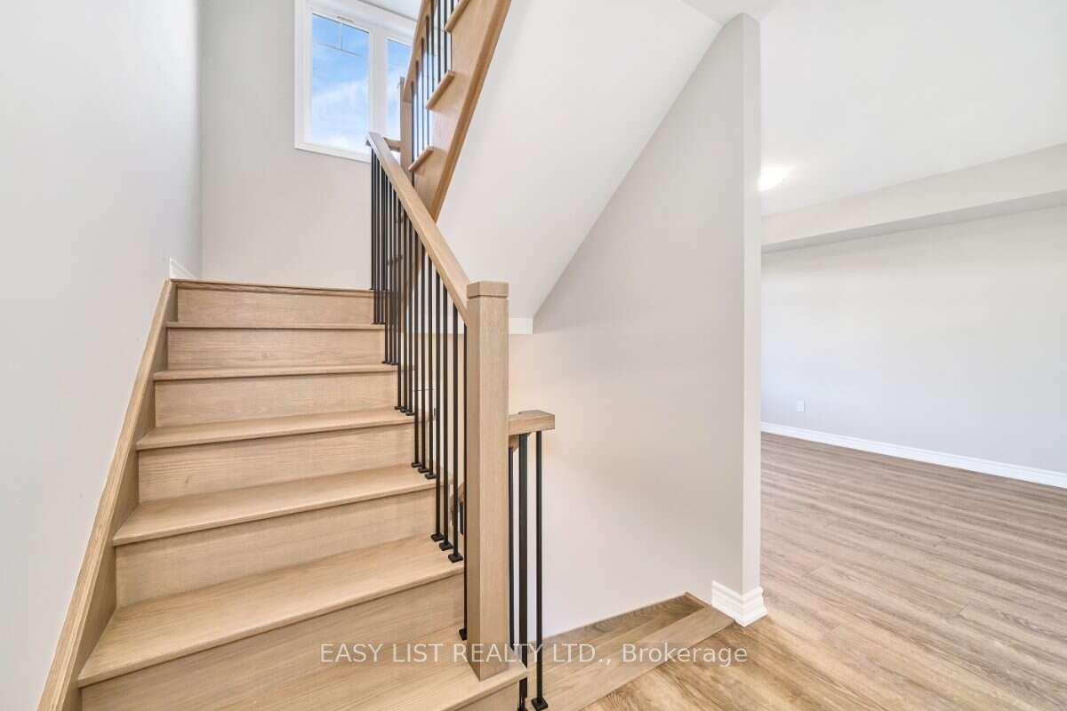 Photo 5 of 19 Addyman Crescent, Clarington, Newcastle — HOMEH