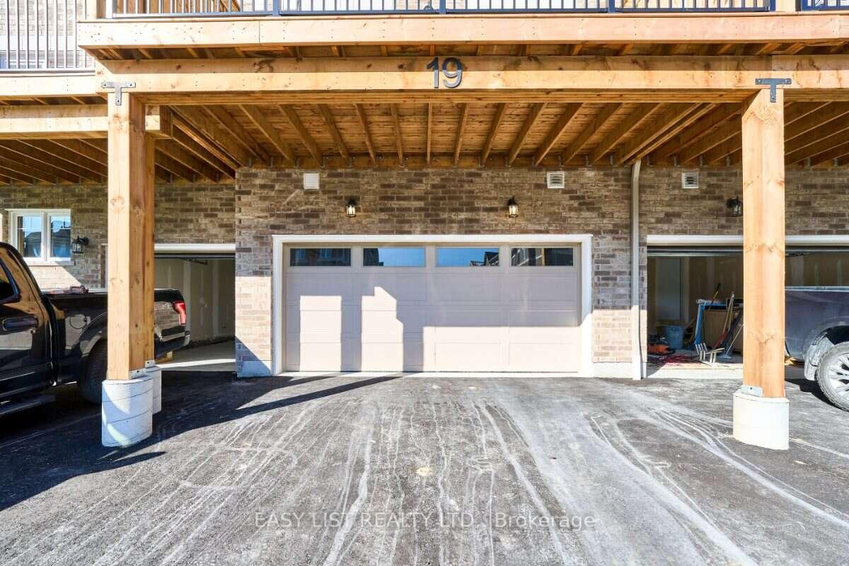 Photo 7 of 19 Addyman Crescent, Clarington, Newcastle — HOMEH