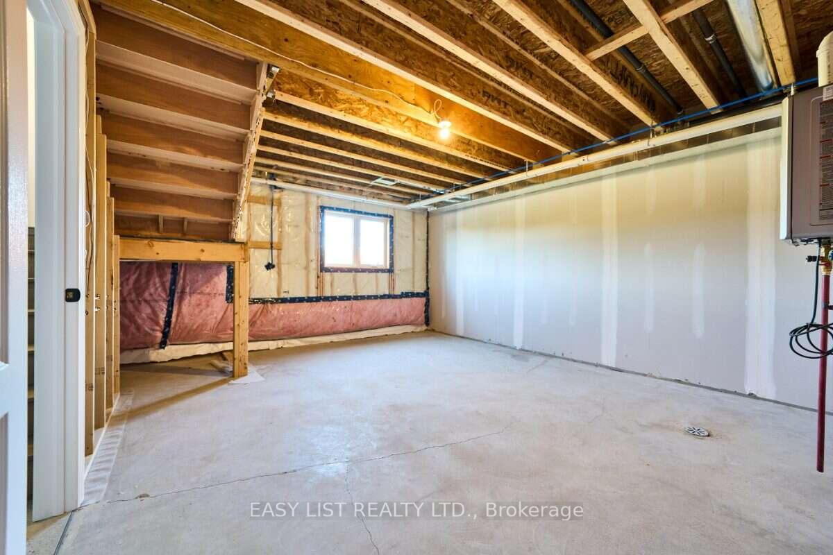 Photo 10 of 19 Addyman Crescent, Clarington, Newcastle — HOMEH
