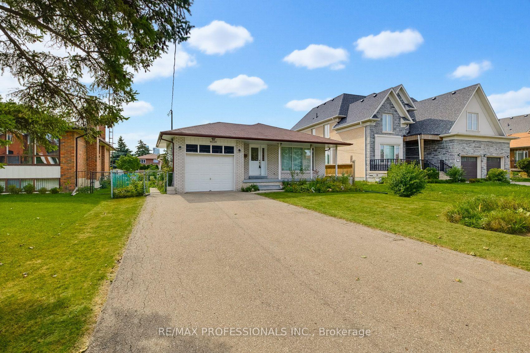 Photo 3 of 4038 Wilcox Road, Mississauga, Rathwood — HOMEH