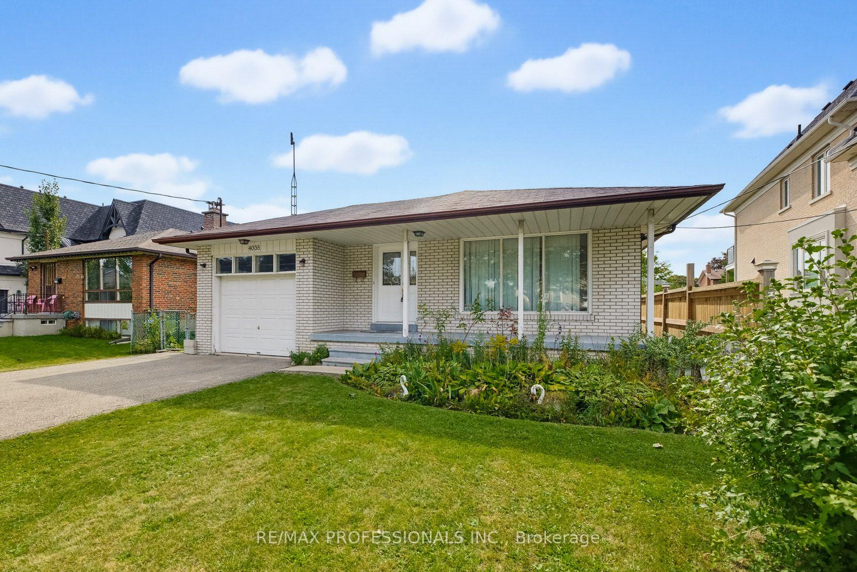 Photo 5 of 4038 Wilcox Road, Mississauga, Rathwood — HOMEH