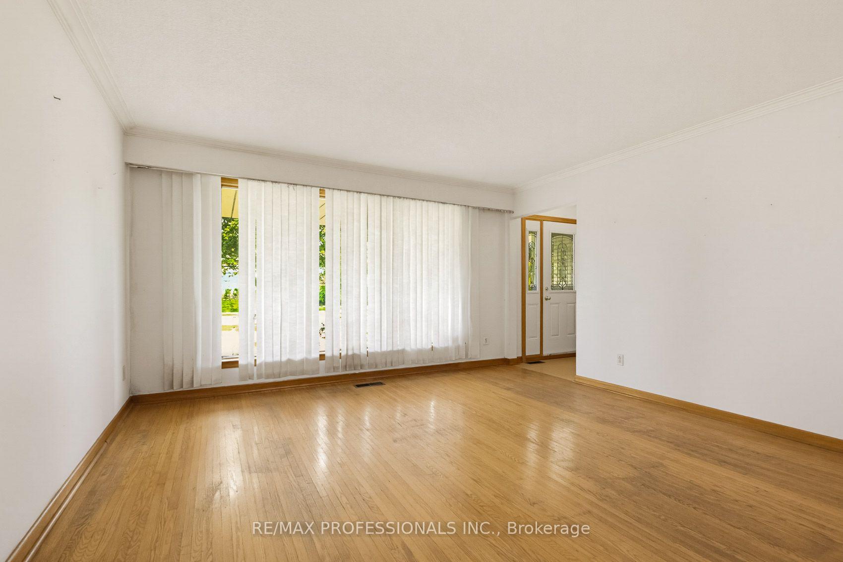 Photo 7 of 4038 Wilcox Road, Mississauga, Rathwood — HOMEH