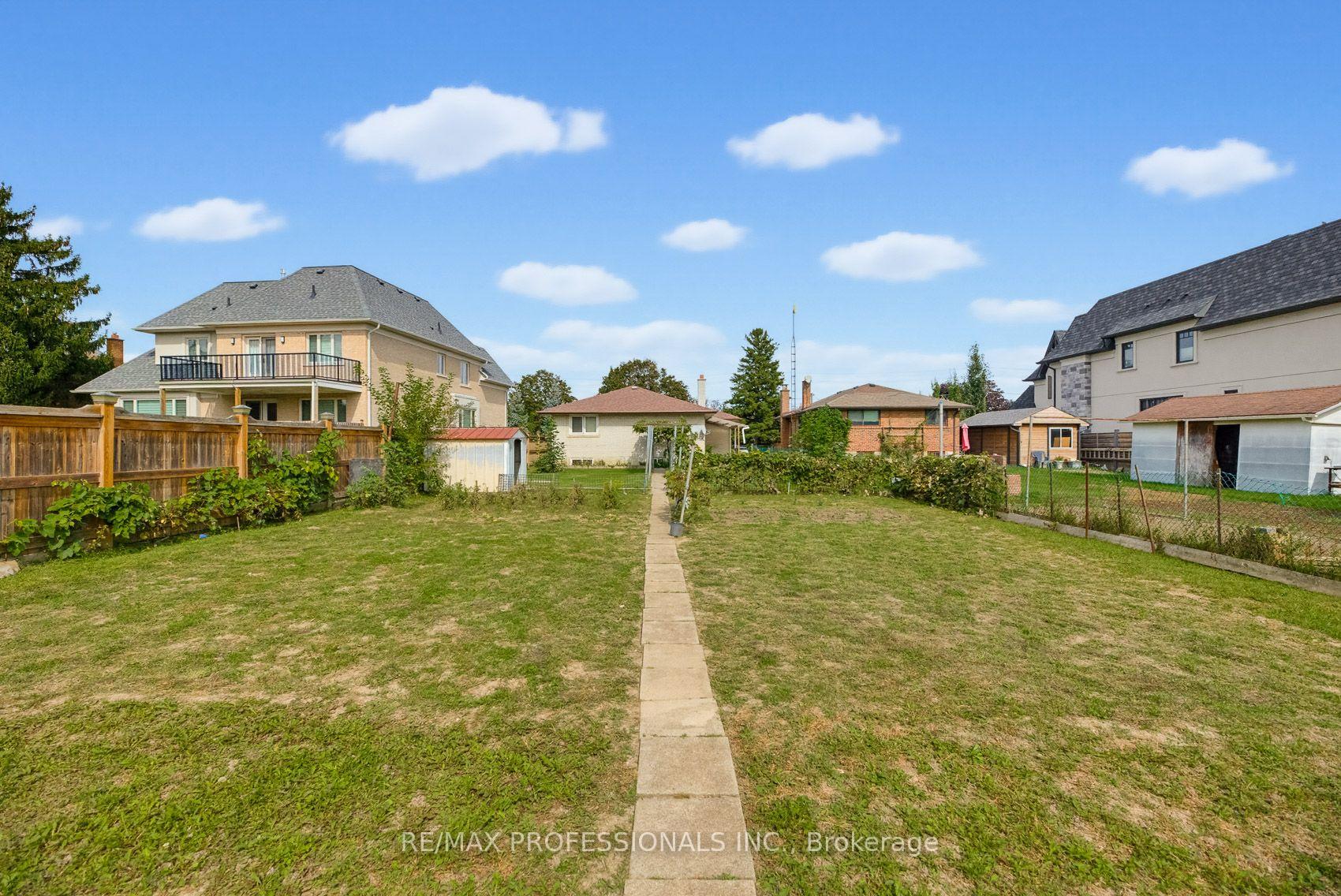 Photo 19 of 4038 Wilcox Road, Mississauga, Rathwood — HOMEH