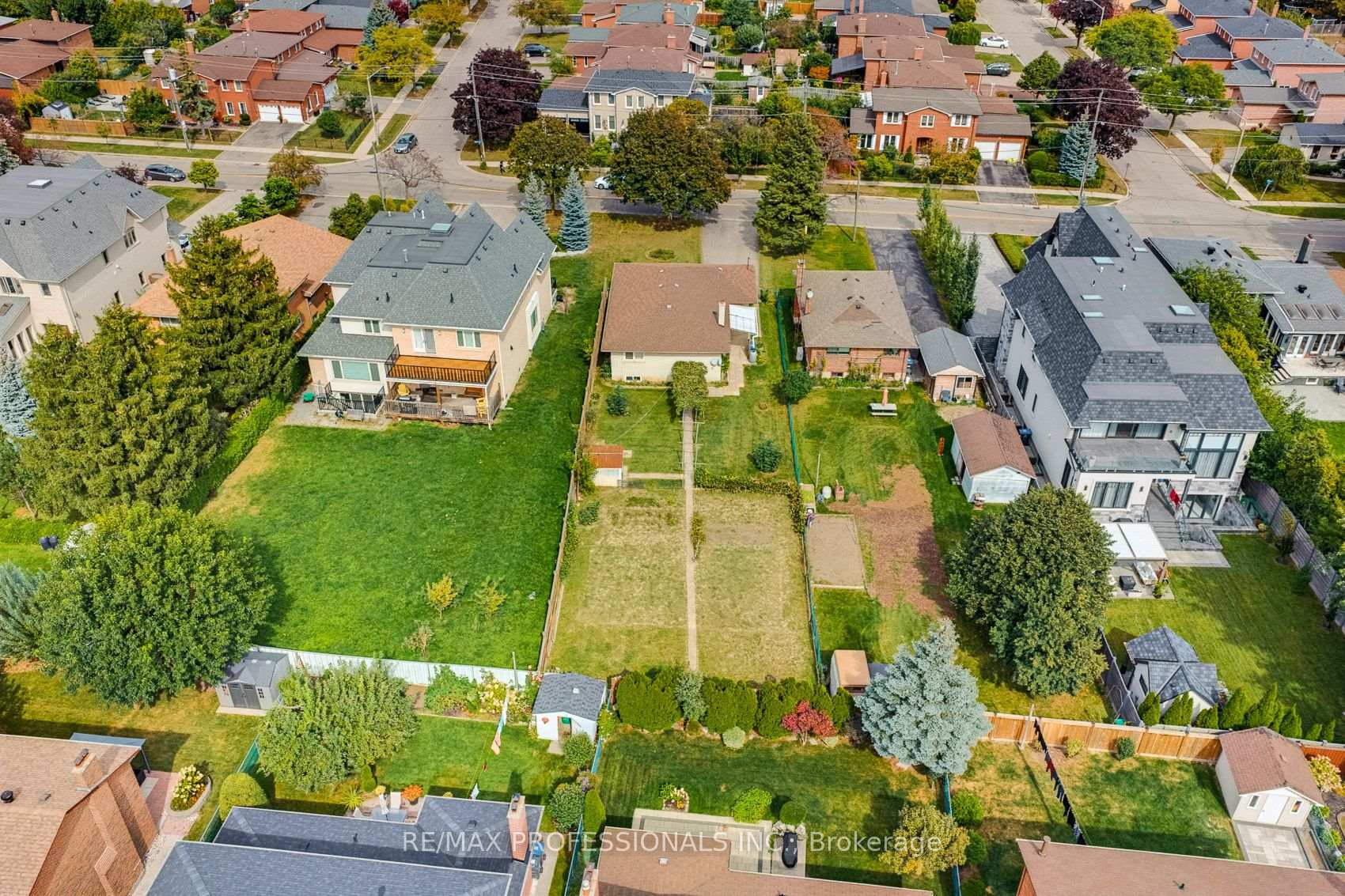 Photo 23 of 4038 Wilcox Road, Mississauga, Rathwood — HOMEH