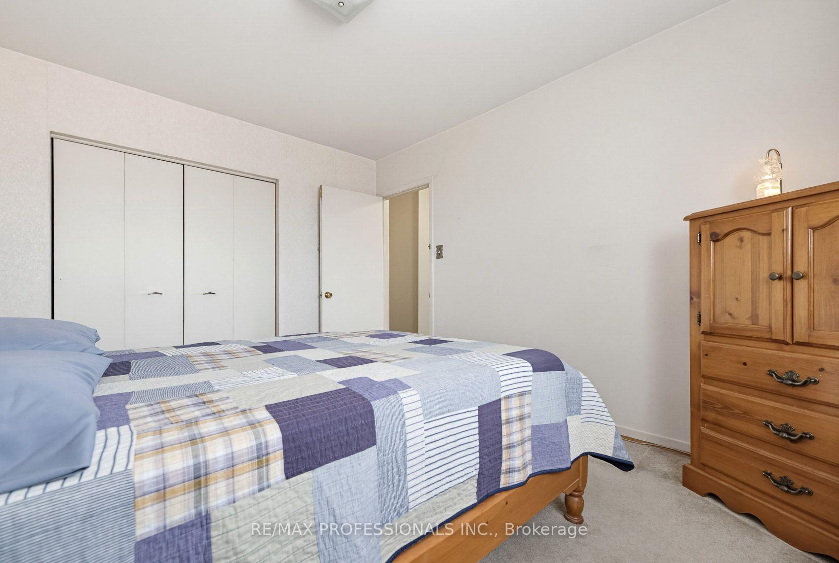 Photo 28 of 7540 Darcel Avenue, Mississauga, Malton — HOMEH