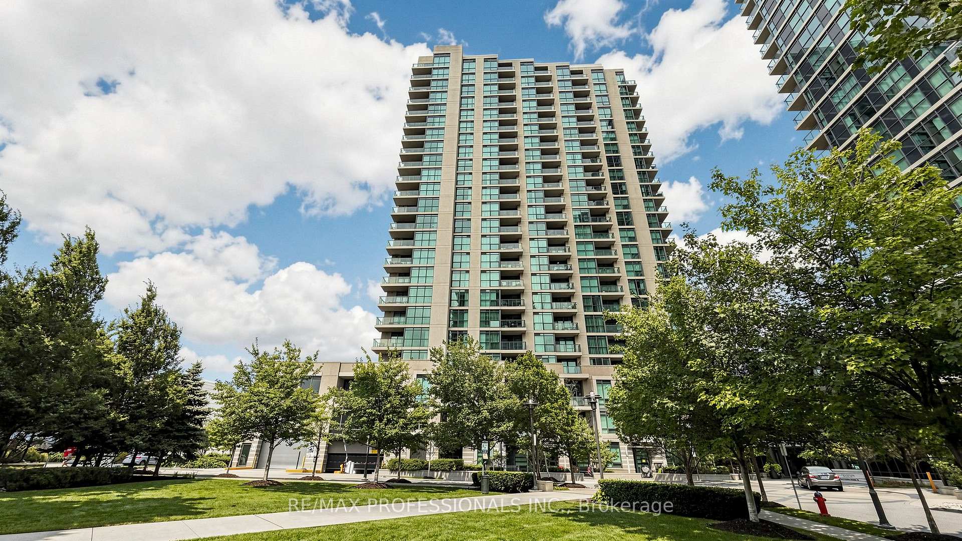 Front of Unit 1710, 205 Sherway Gardens Road