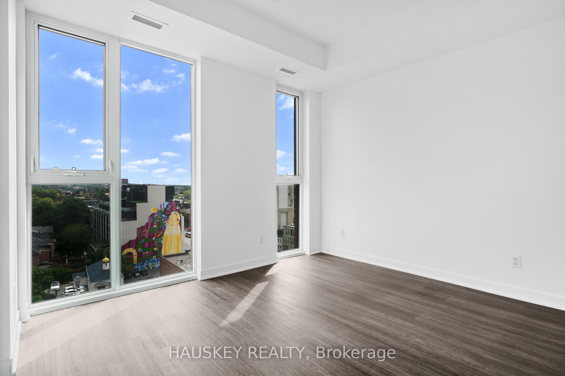 Photo 13 of Unit 1102, 185 Alberta Avenue, Toronto, Oakwood Village — HOMEH