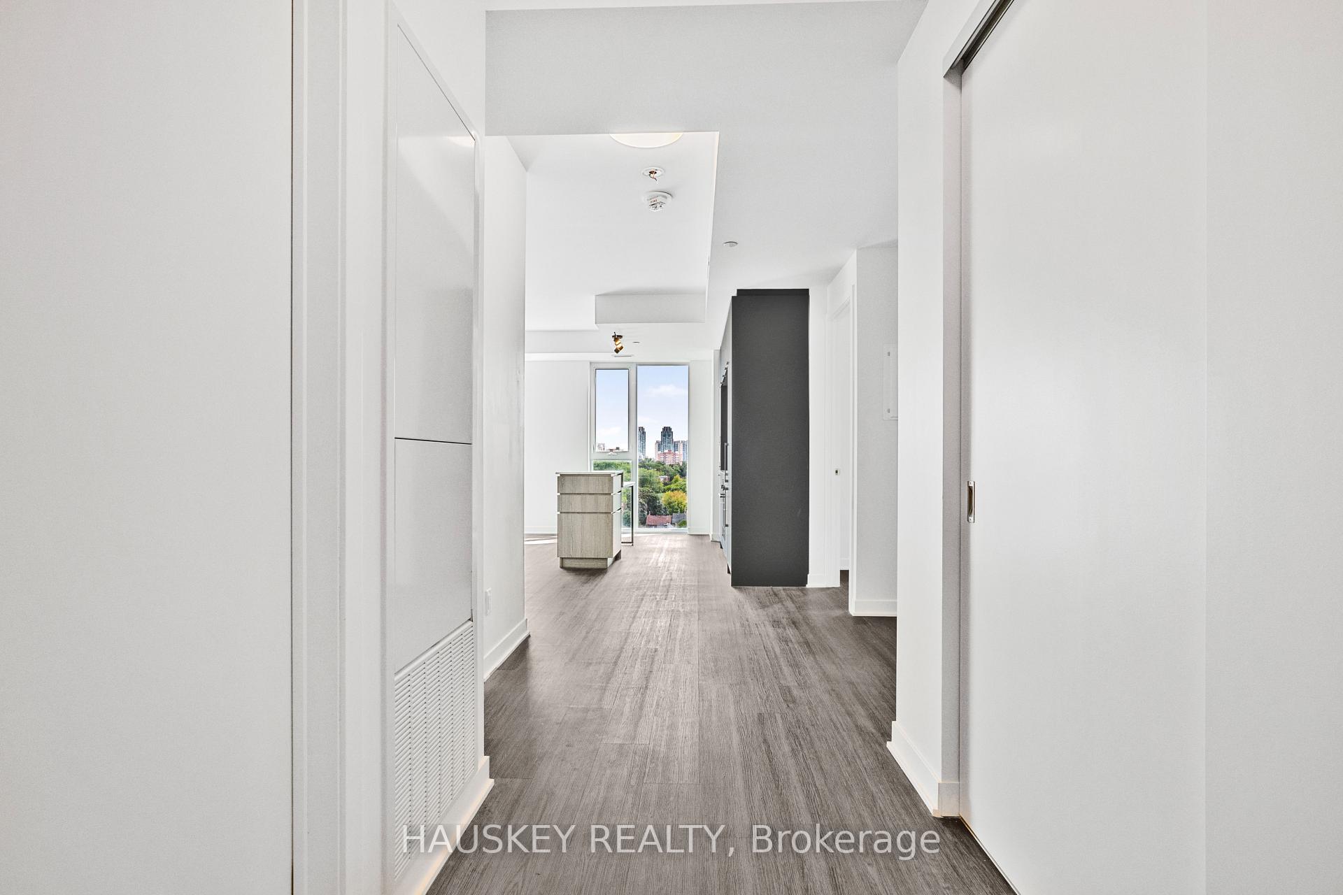 Photo 18 of Unit 1102, 185 Alberta Avenue, Toronto, Oakwood Village — HOMEH